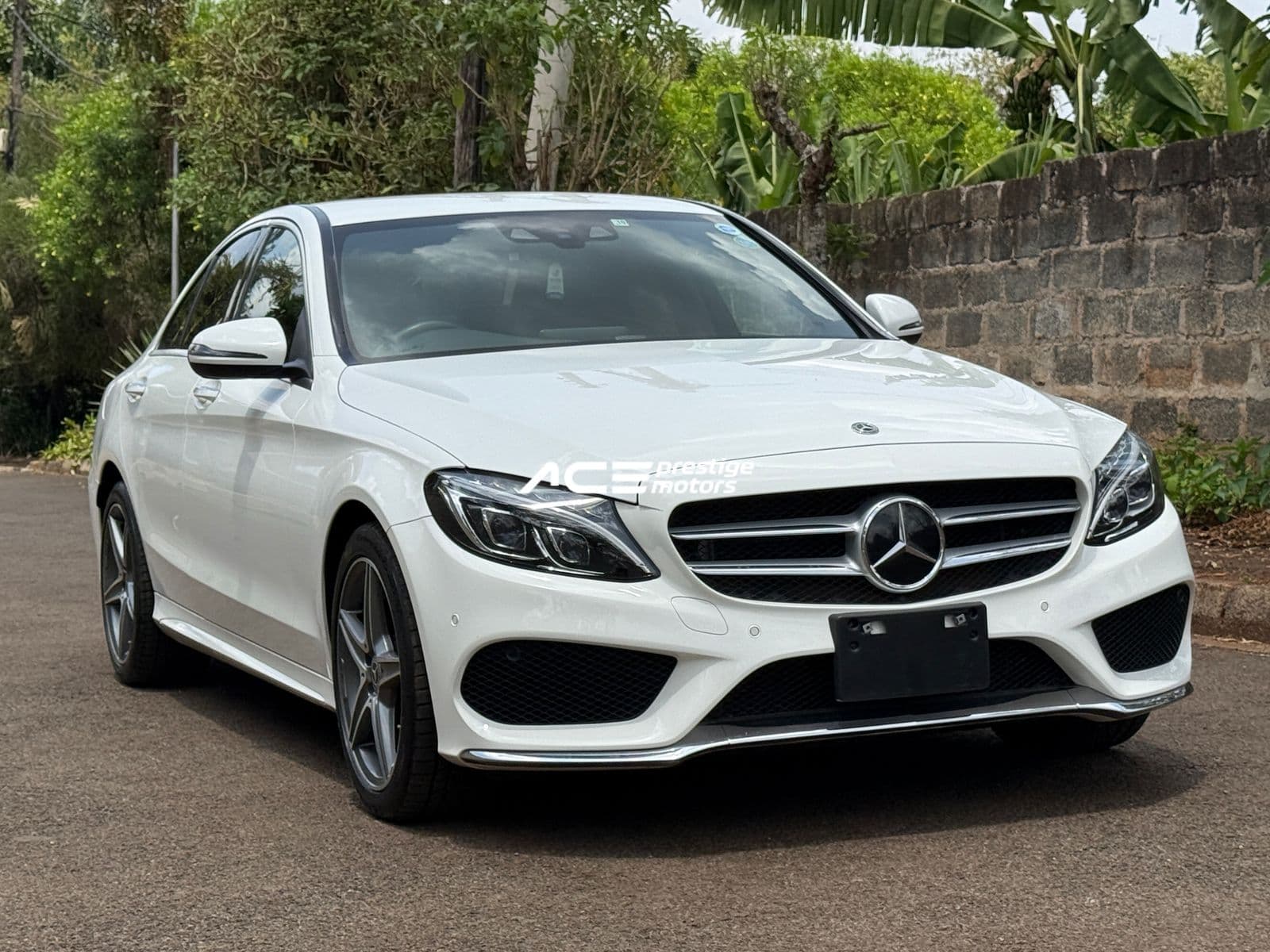 Image of Mercedes-Benz C200 YOM - 2017