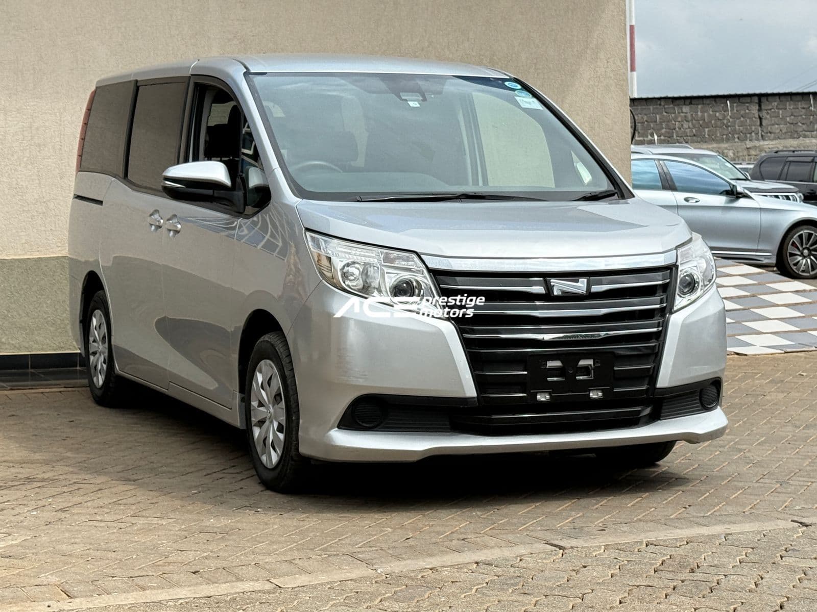 Image of Toyota Noah  YOM - 2017