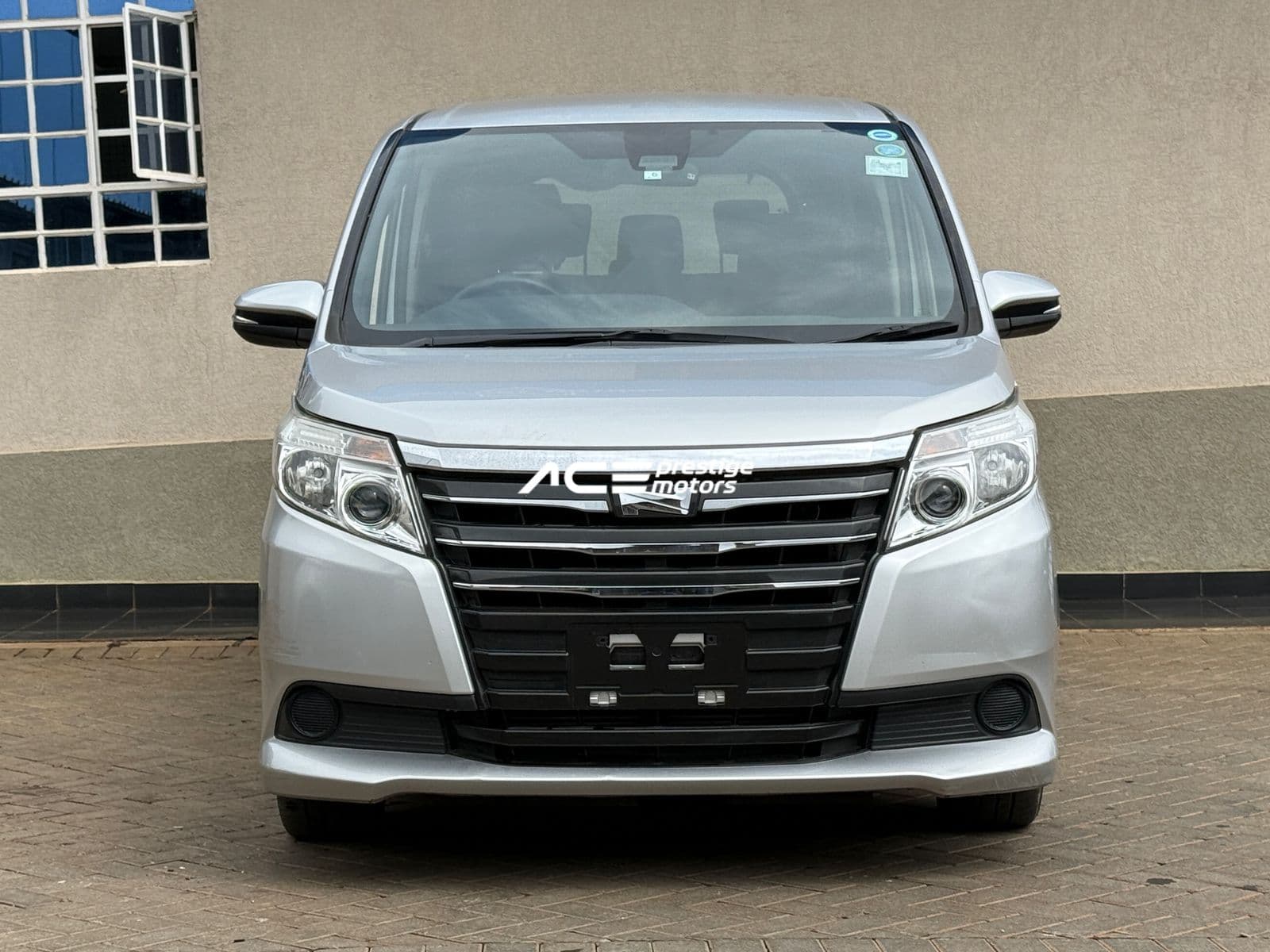 Image of Toyota Noah  YOM - 2017