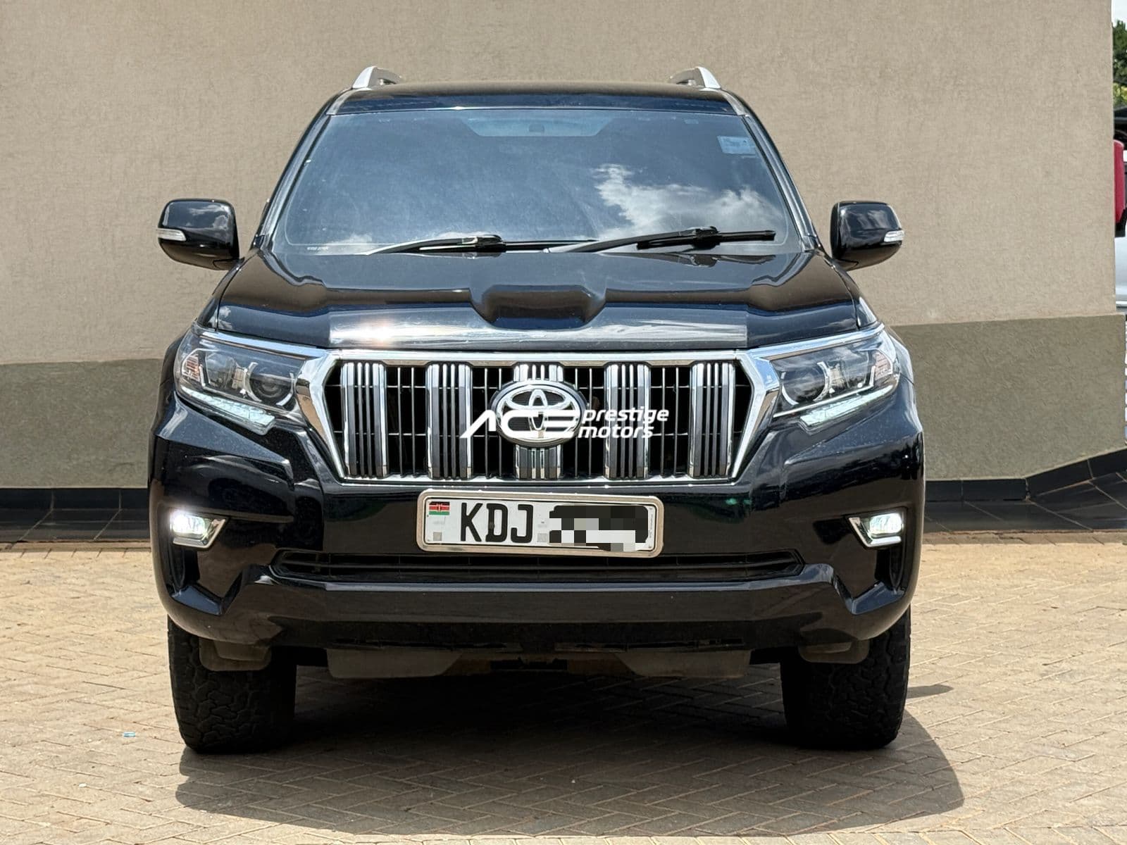 Image of  Toyota Land Cruiser Prado TX YOM - 2011