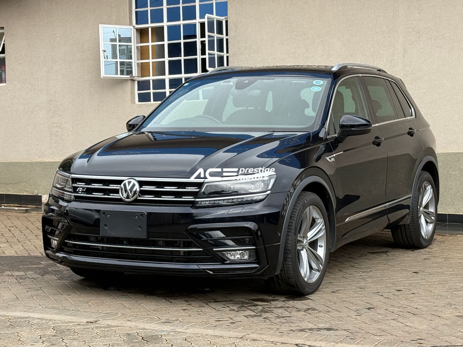 Image of Volkswagen Tiguan R-Line YOM - 2018