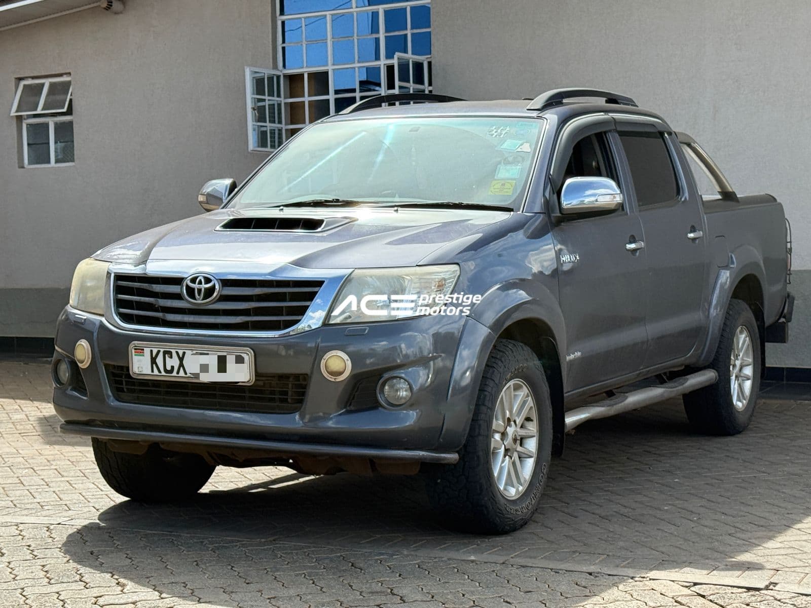 Image of Toyota Hilux YOM - 2013