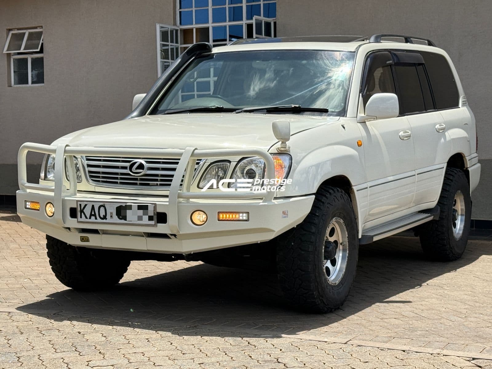 Image of  Lexus LX470 YOM - 2001