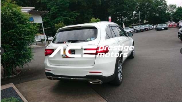Image of Mercedes-Benz GLC 250 4MATIC YOM - 2019