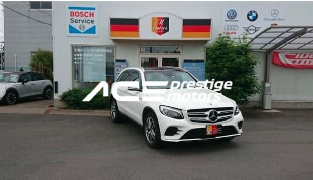 Image of Mercedes-Benz GLC 250 4MATIC YOM - 2019