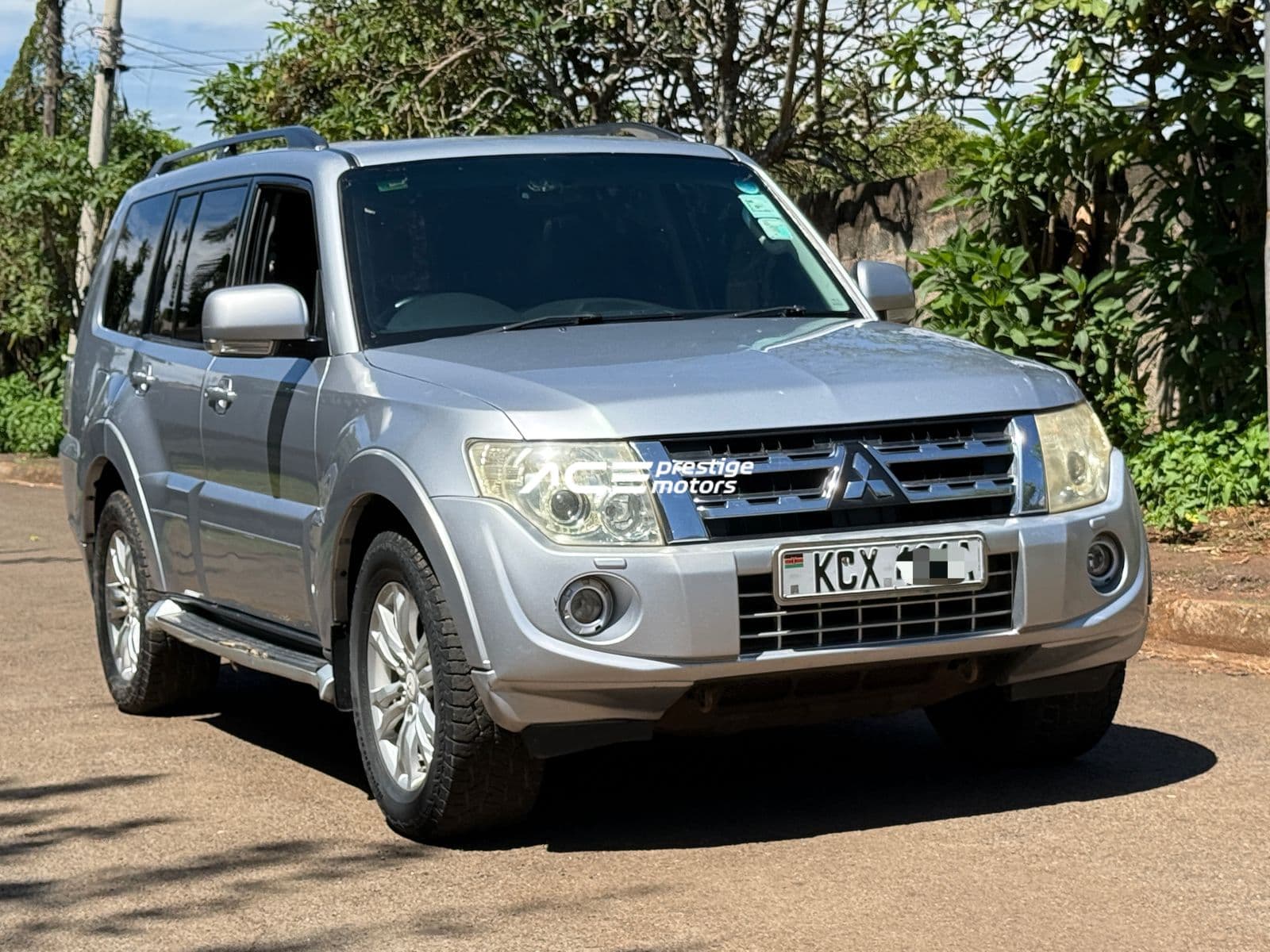 Image of Mitsubishi Pajero YOM - 2012