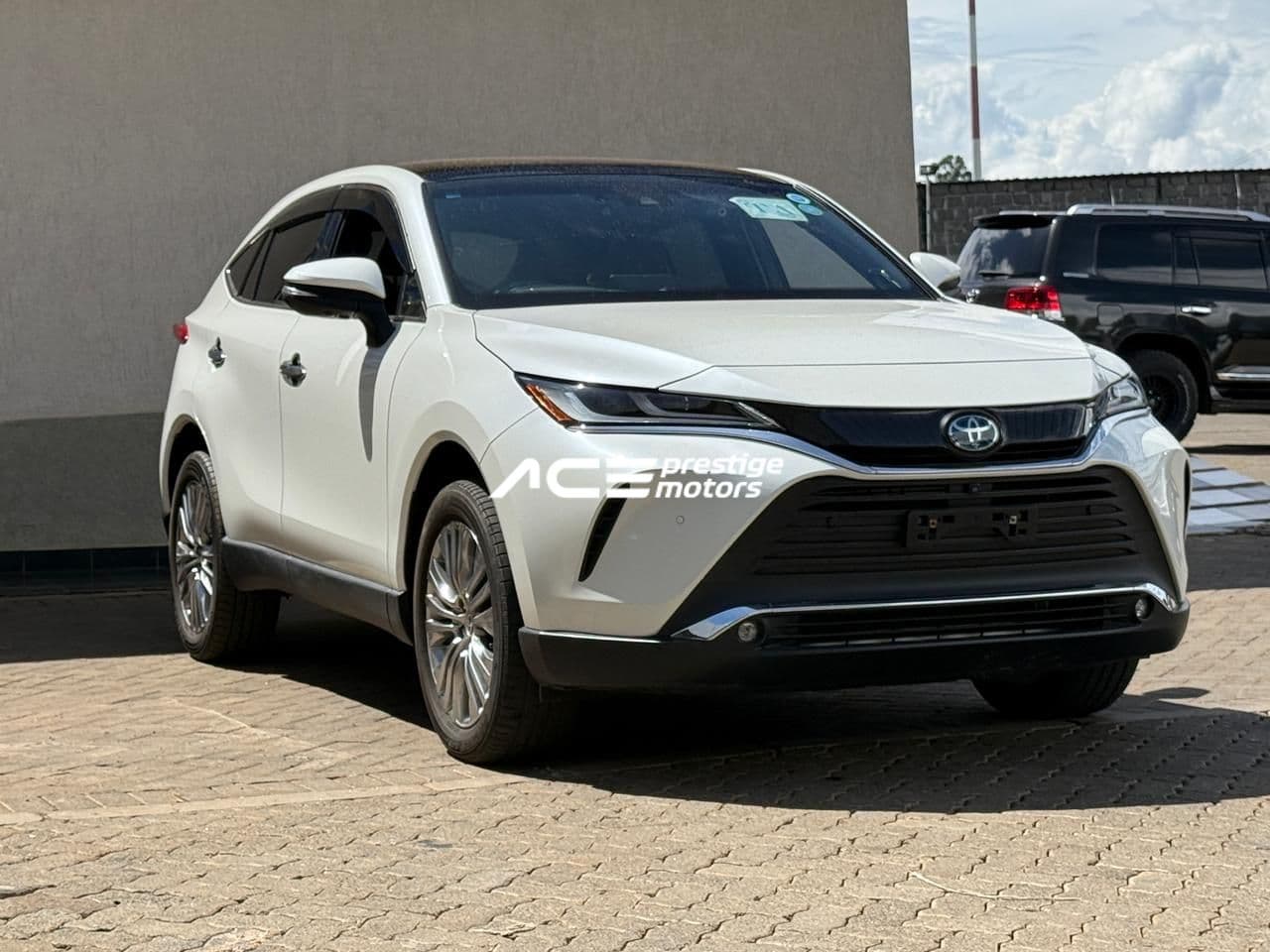 Image of Toyota Harrier Hybrid YOM - 2020