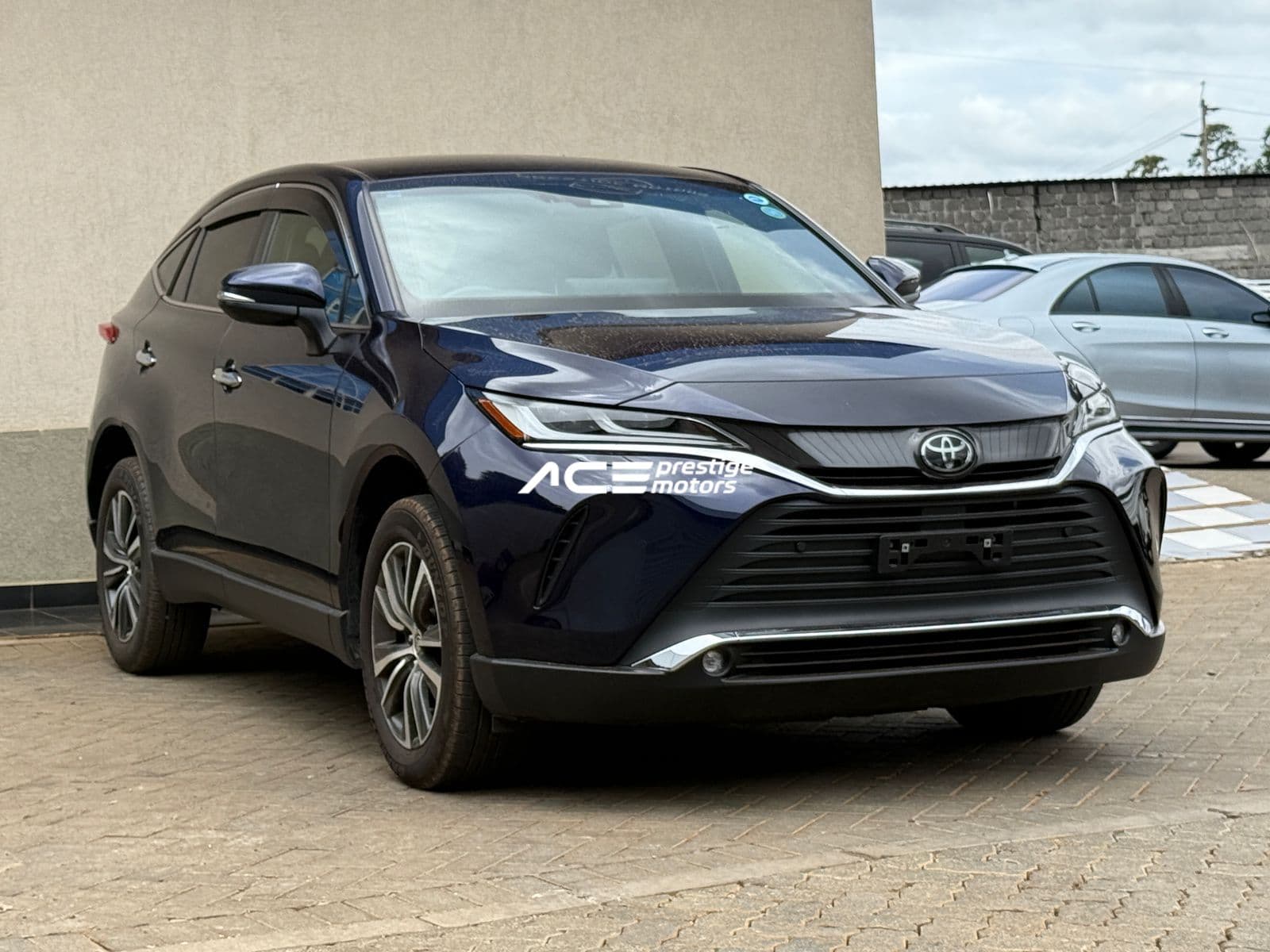 Image of Toyota Harrier YOM - 2020