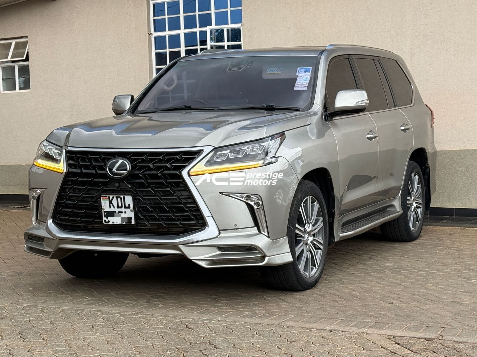 Image of Lexus LX570 YOM - 2017