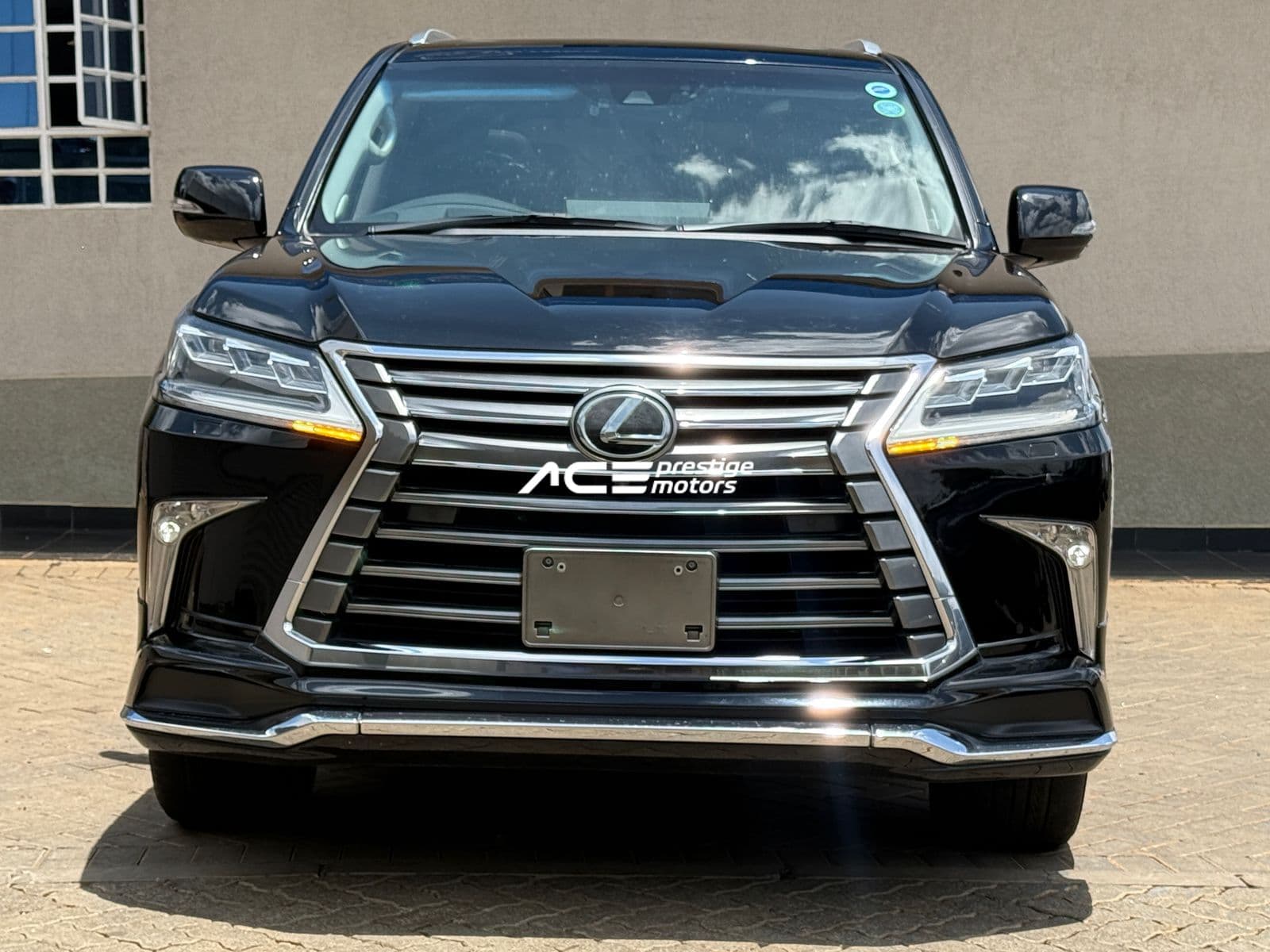 Image of Lexus LX570 YOM - 2017