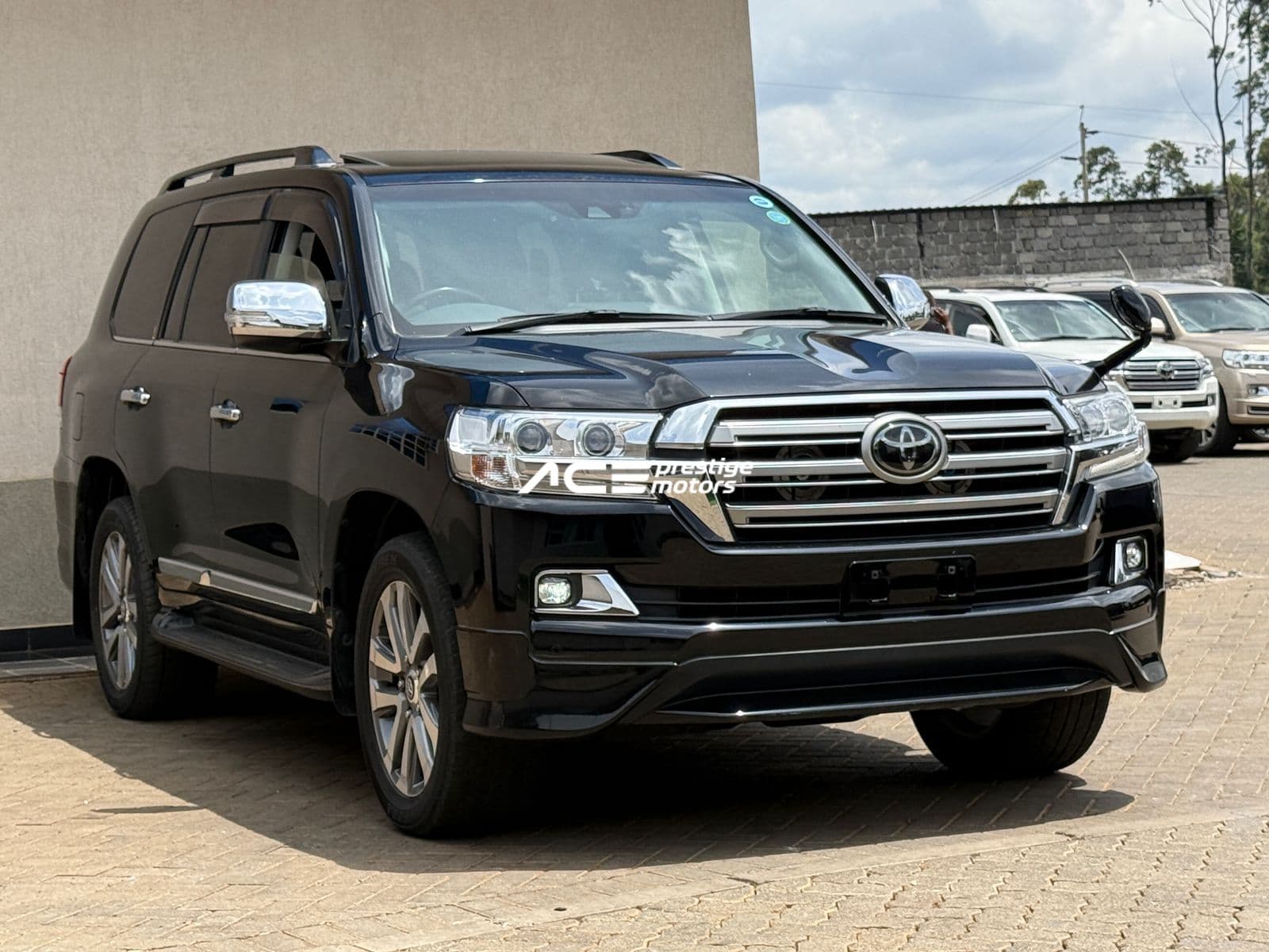 Image of Toyota Land Cruiser LC200 ZX YOM - 2017