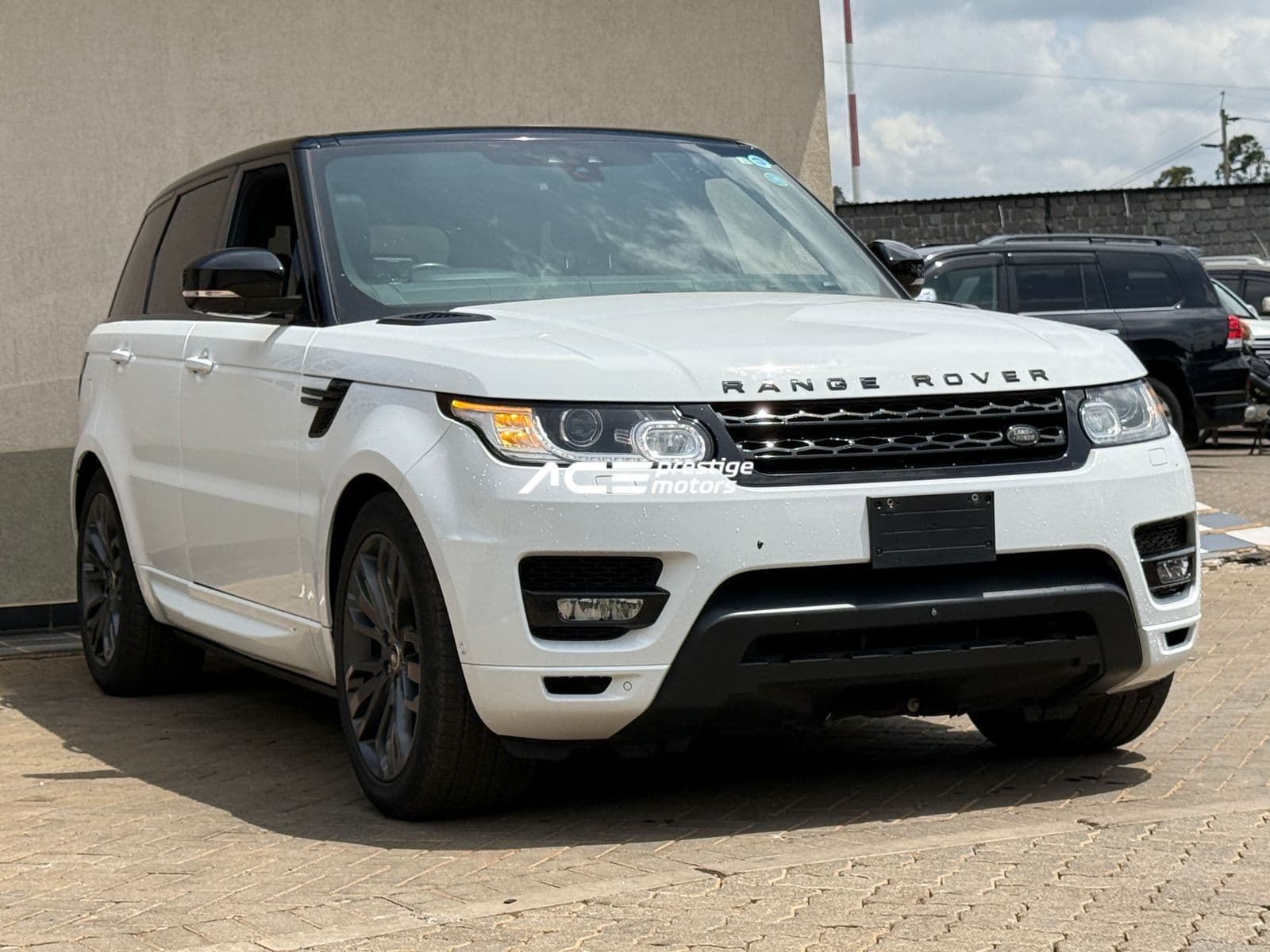 Image of Range Rover Sport HSE  YOM - 2017