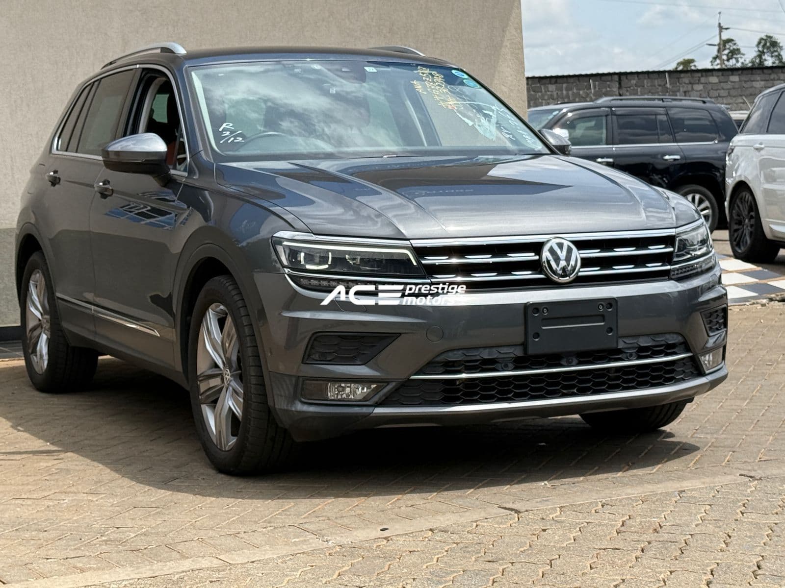 Image of Volkswagen Tiguan YOM - 2018