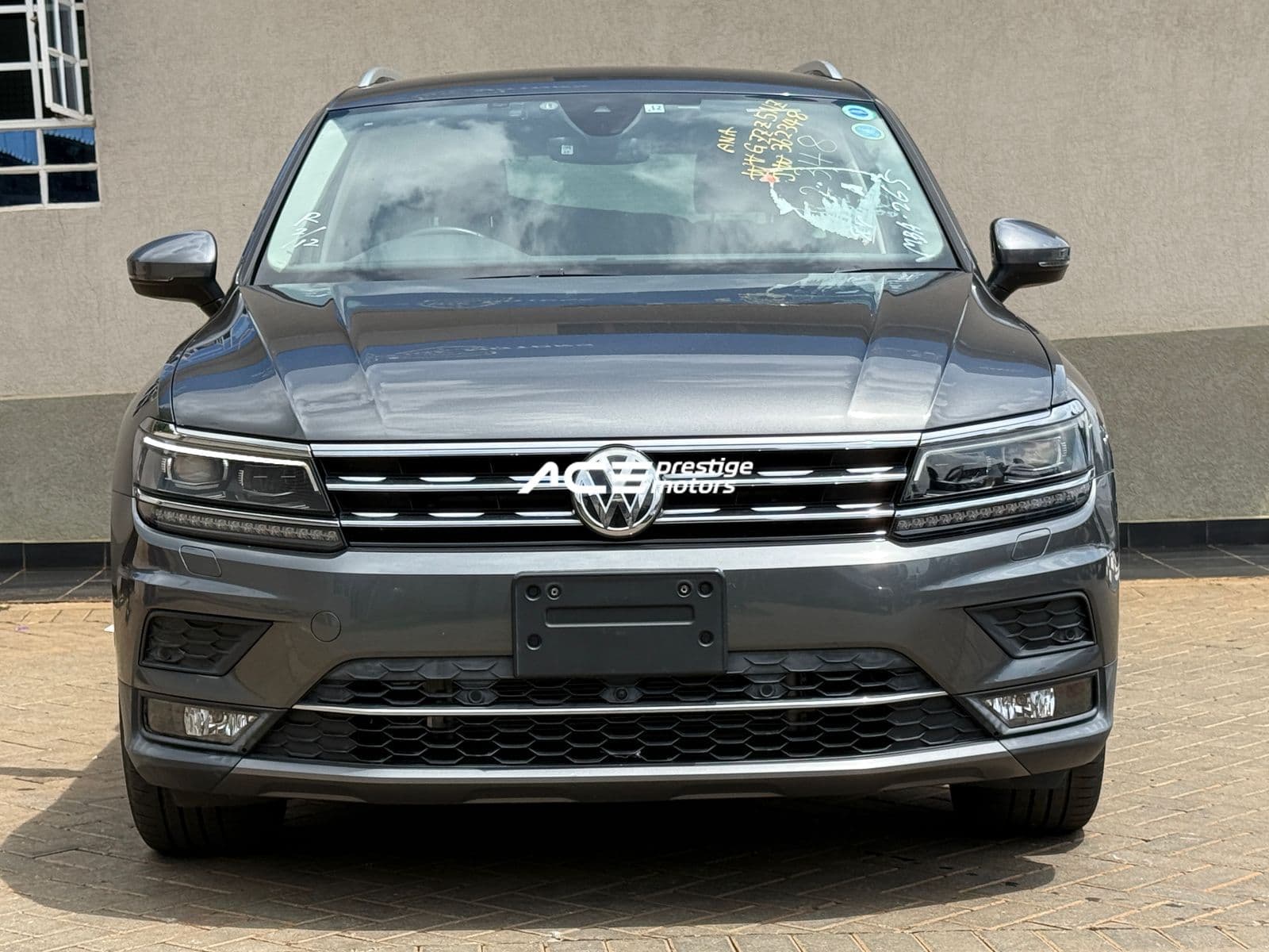 Image of Volkswagen Tiguan YOM - 2018