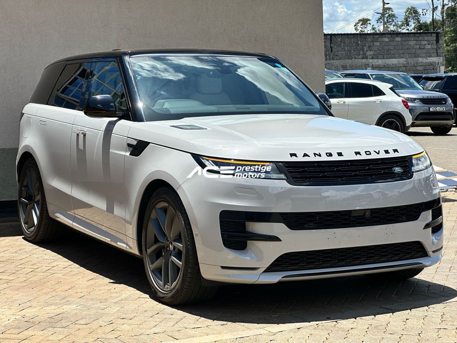 Image of Range Rover Sport P400 Dynamic SE  YOM - 2024