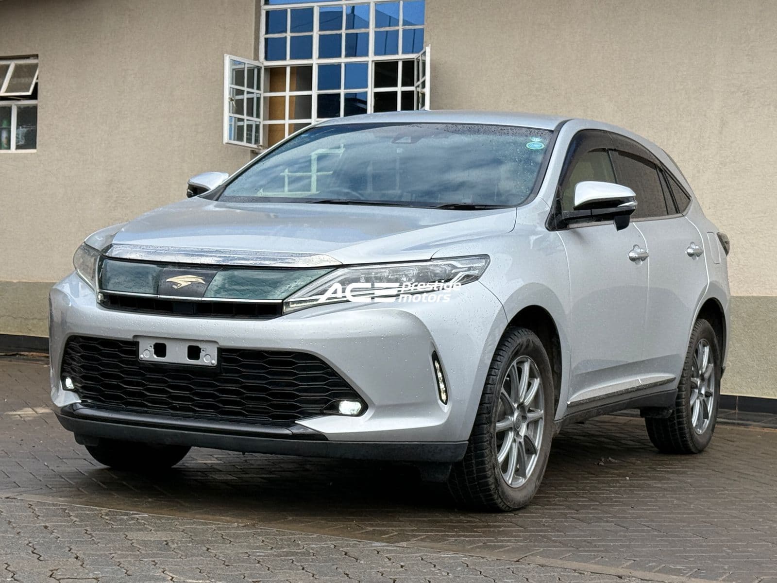 Image of Toyota Harrier Turbo YOM - 2017