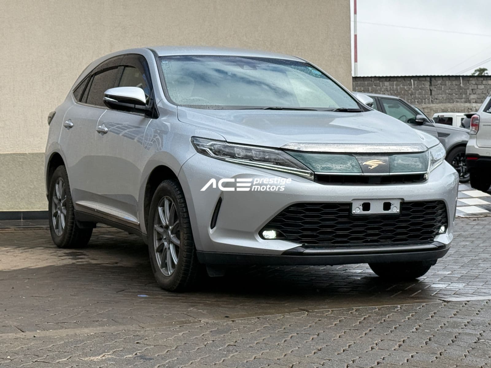 Image of Toyota Harrier Turbo YOM - 2017