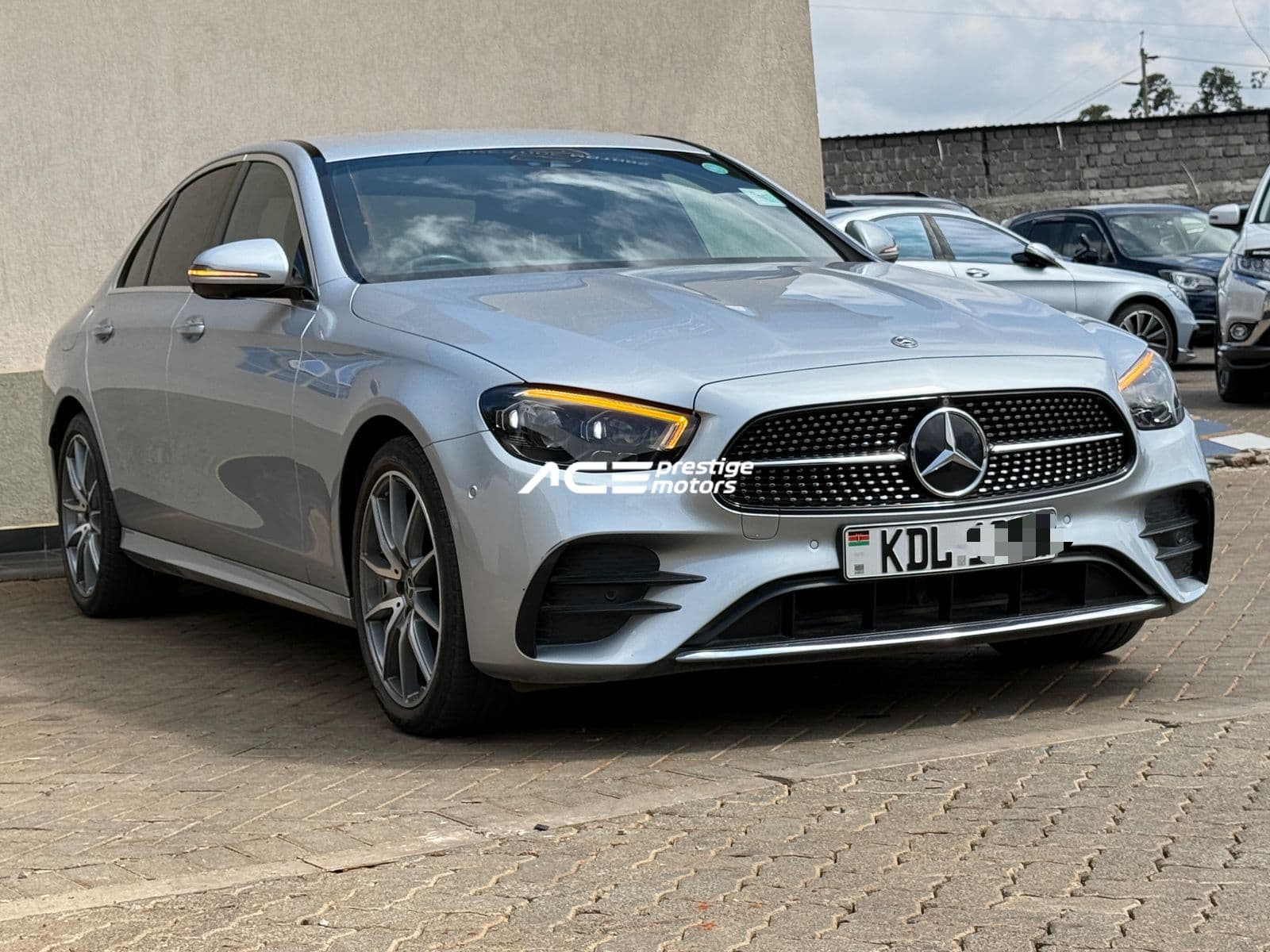 Image of Mercedes-Benz E200  YOM - 2020
