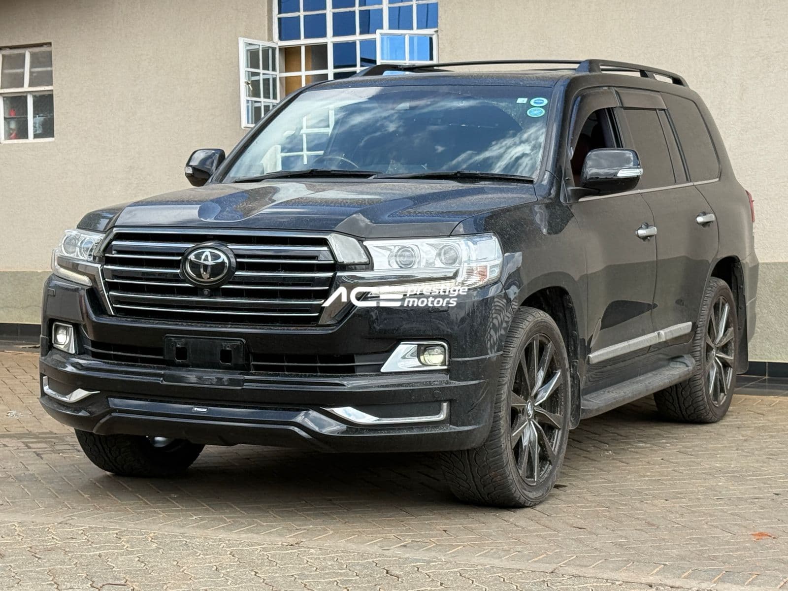 Image of Toyota Land Cruiser LC200 ZX YOM - 2018