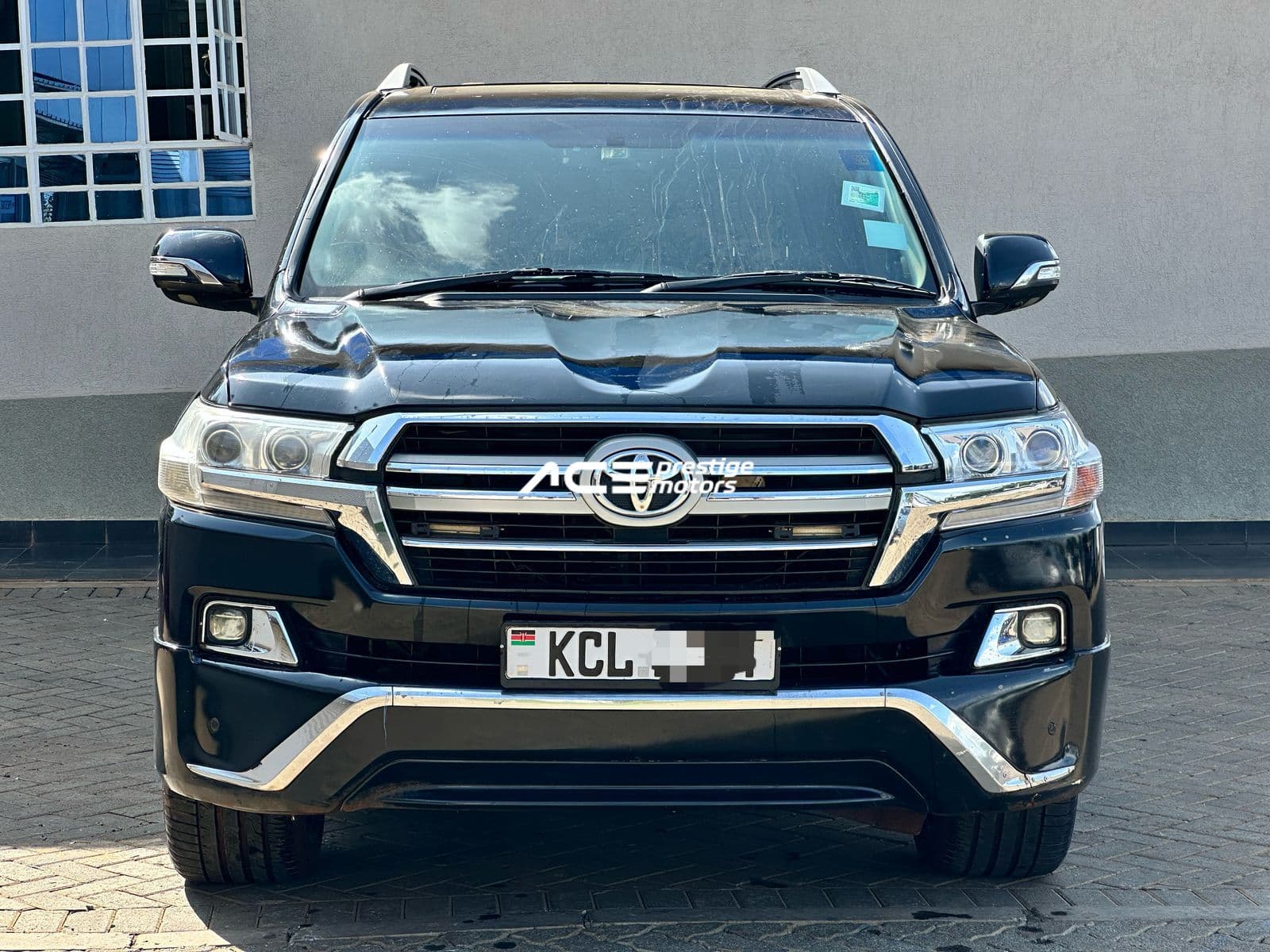 Image of Toyota Land Cruiser LC200 ZX YOM - 2011