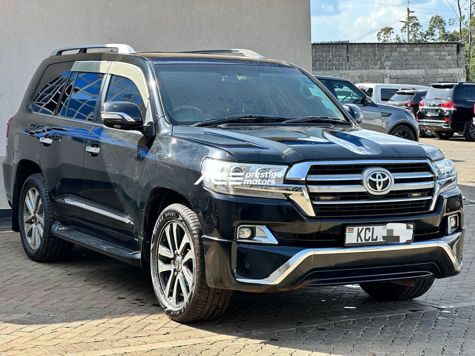 Image of Toyota Land Cruiser LC200 ZX YOM - 2011