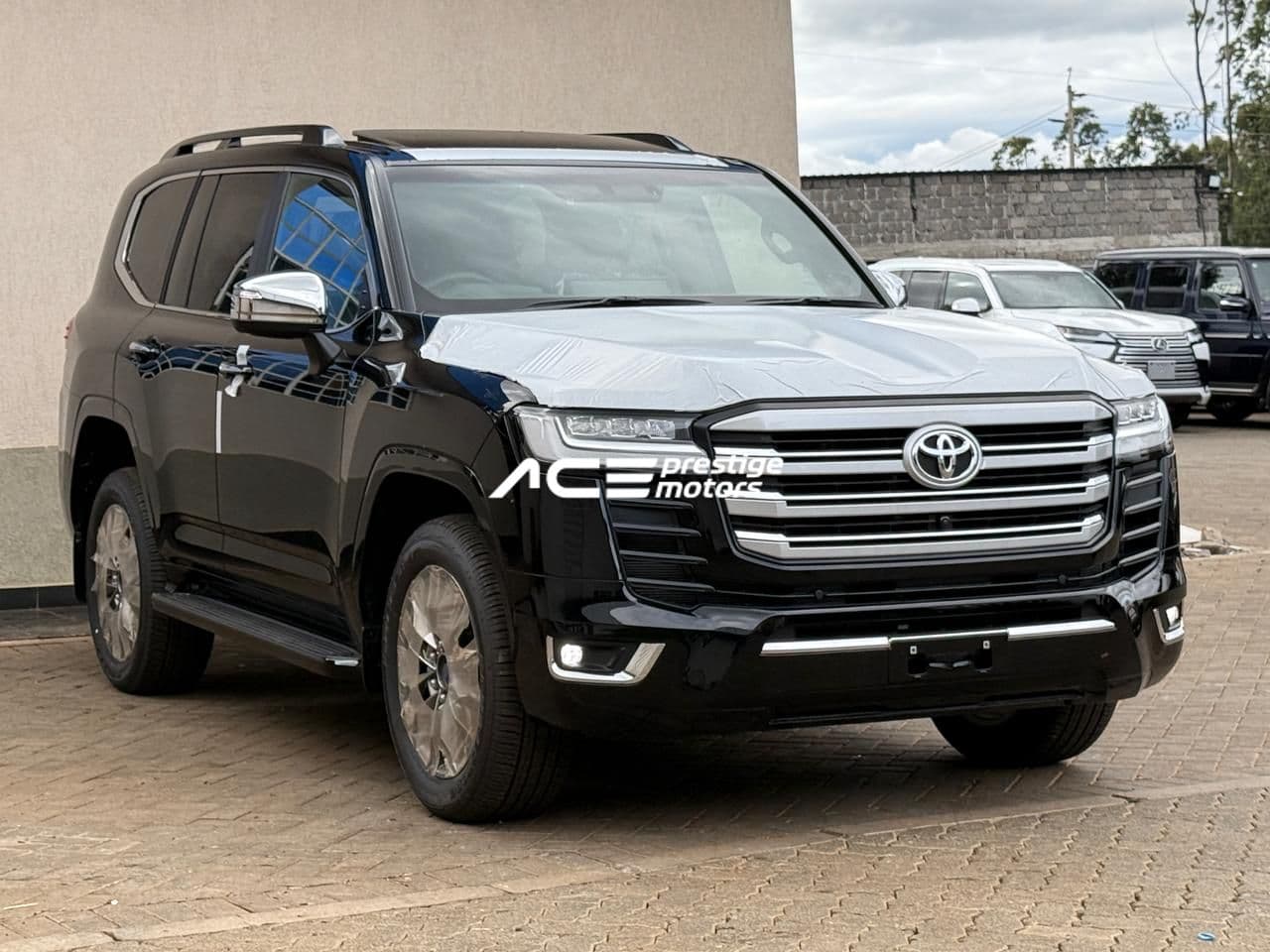 Image of Toyota Land Cruiser LC300 VX.R YOM - 2024