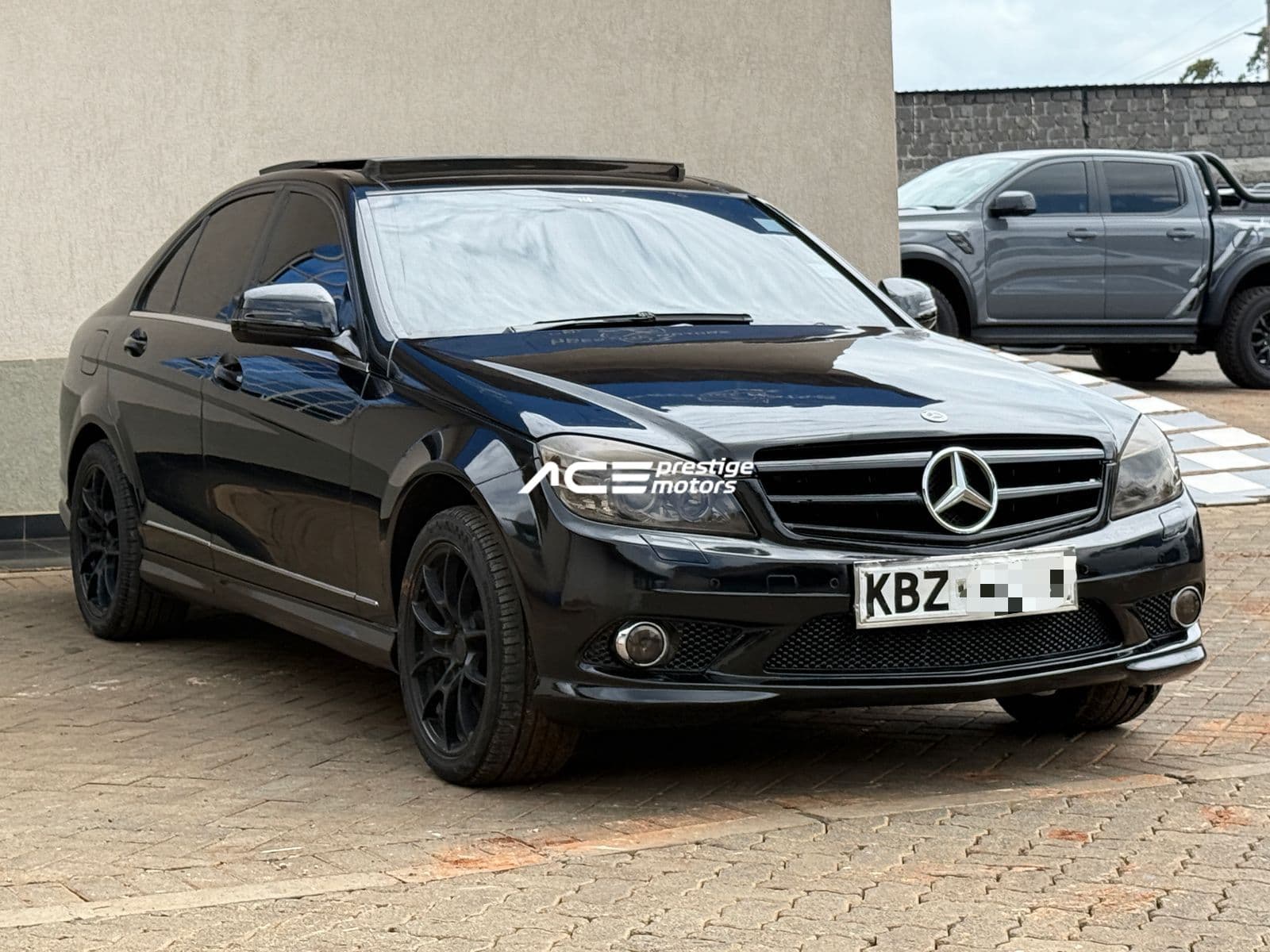 Image of Mercedes Benz C250 YOM - 2007