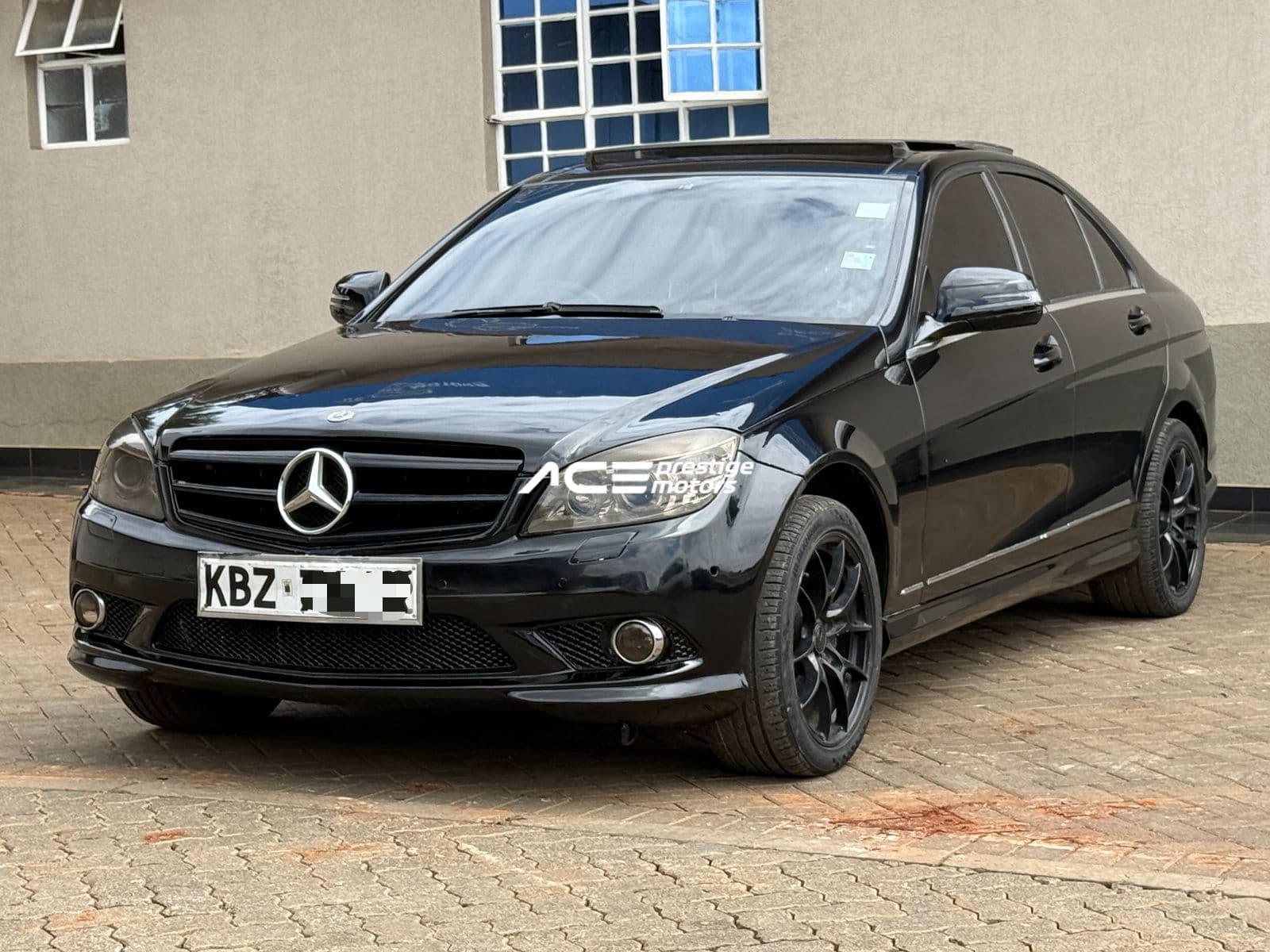Image of Mercedes Benz C250 YOM - 2007