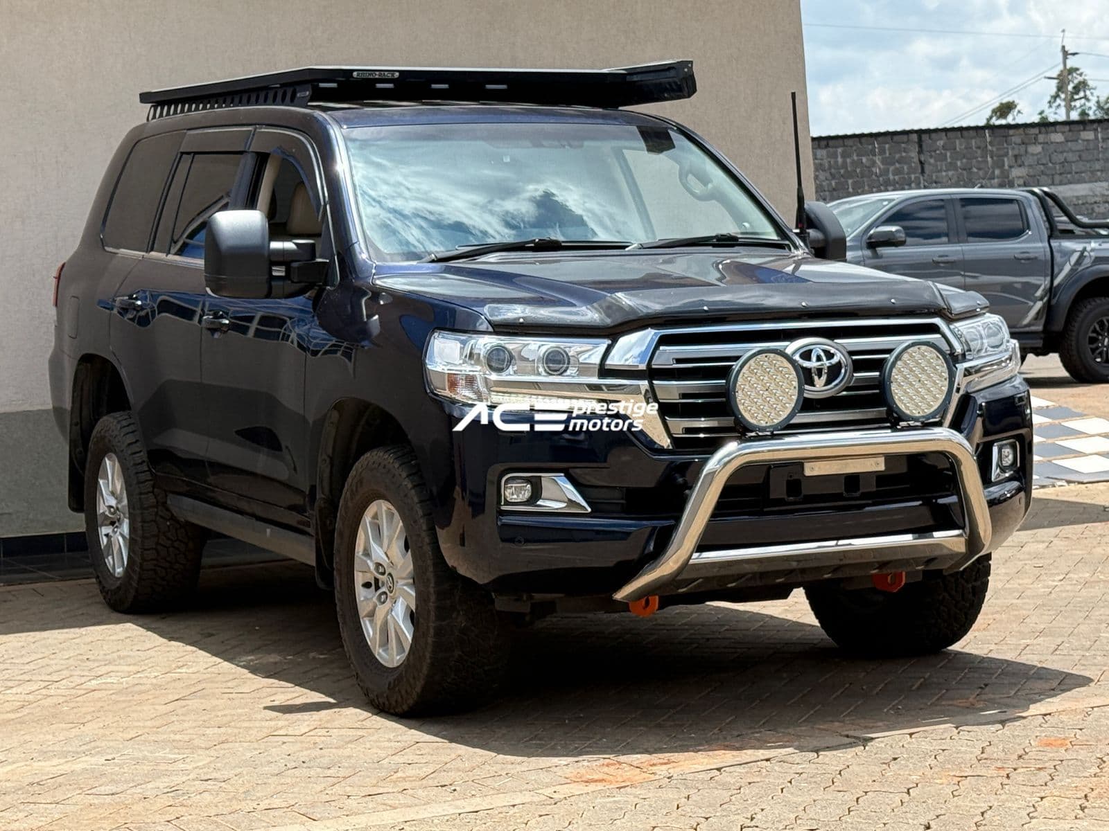 Image of Toyota Land Cruiser LC200 VX YOM - 2018