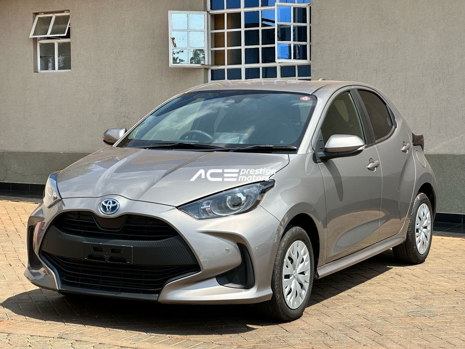 Image of Toyota Yaris Hybrid E-Four YOM - 2020