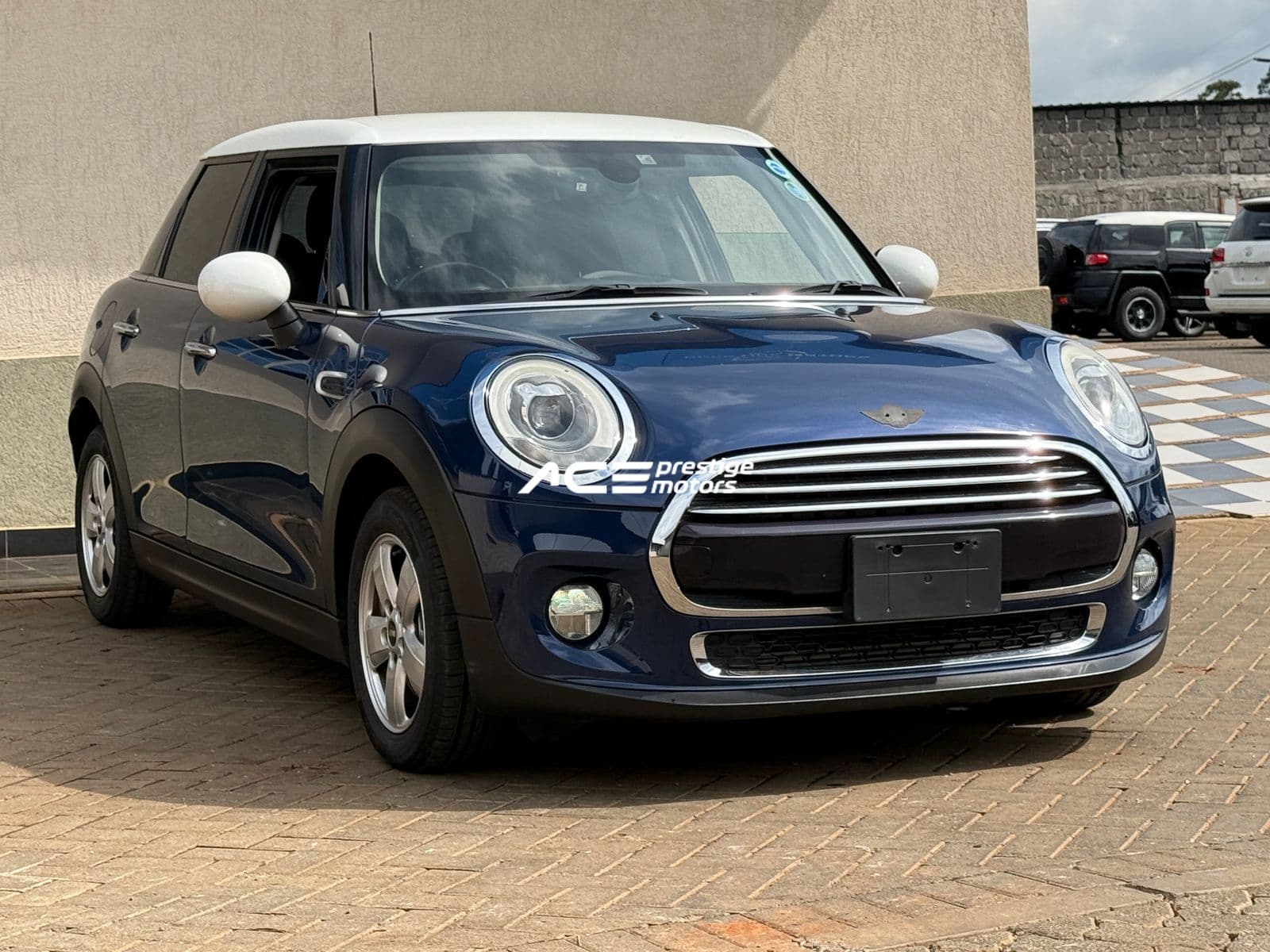 Image of Mini Cooper YOM - 2018