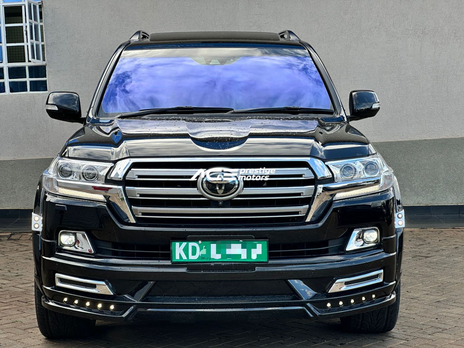 Image of Toyota Land Cruiser LC200 ZX YOM - 2018