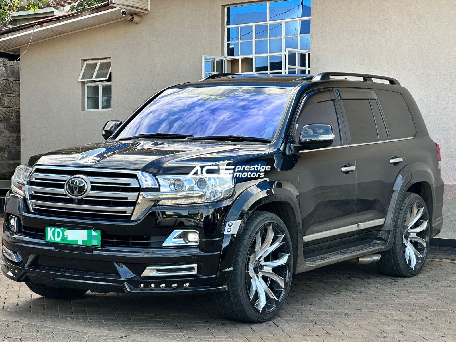Image of Toyota Land Cruiser LC200 ZX YOM - 2018