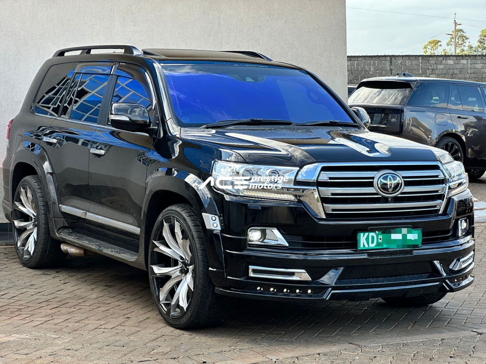 Image of Toyota Land Cruiser LC200 ZX YOM - 2018