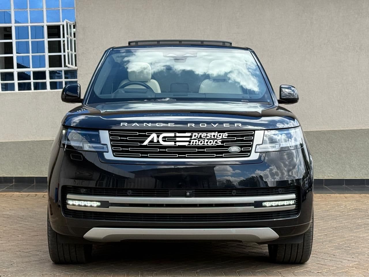 Image of  Range Rover Vogue D350 HSE YOM - 2022