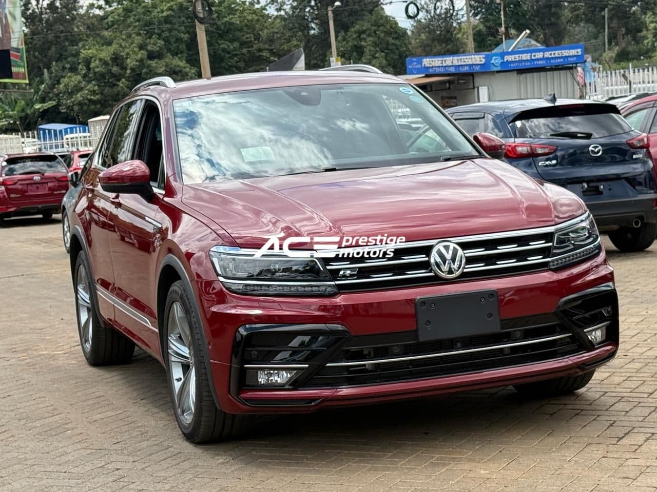 Image of Volkswagen Tiguan R-Line  YOM - 2018