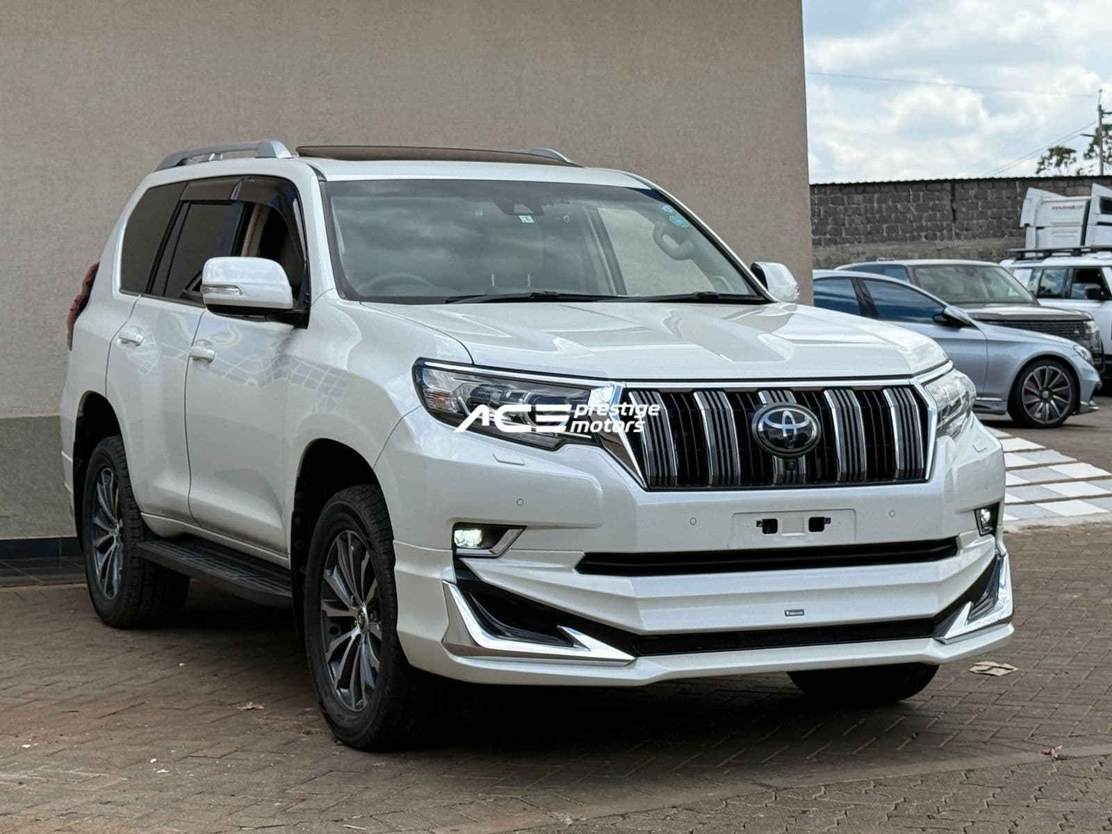 Image of Toyota Land Cruiser Prado TXL YOM - 2018