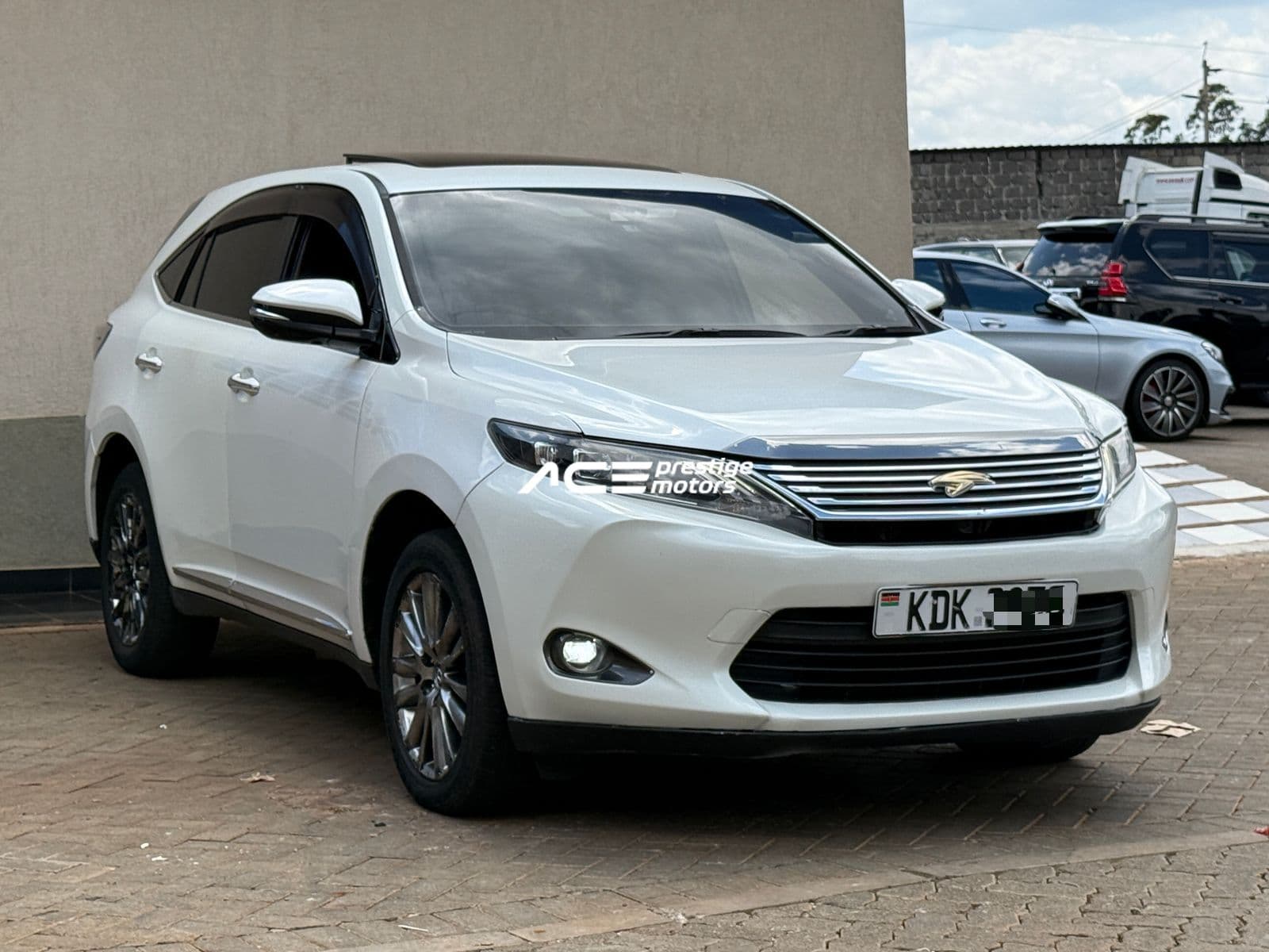 Image of  Toyota Harrier  YOM - 2015