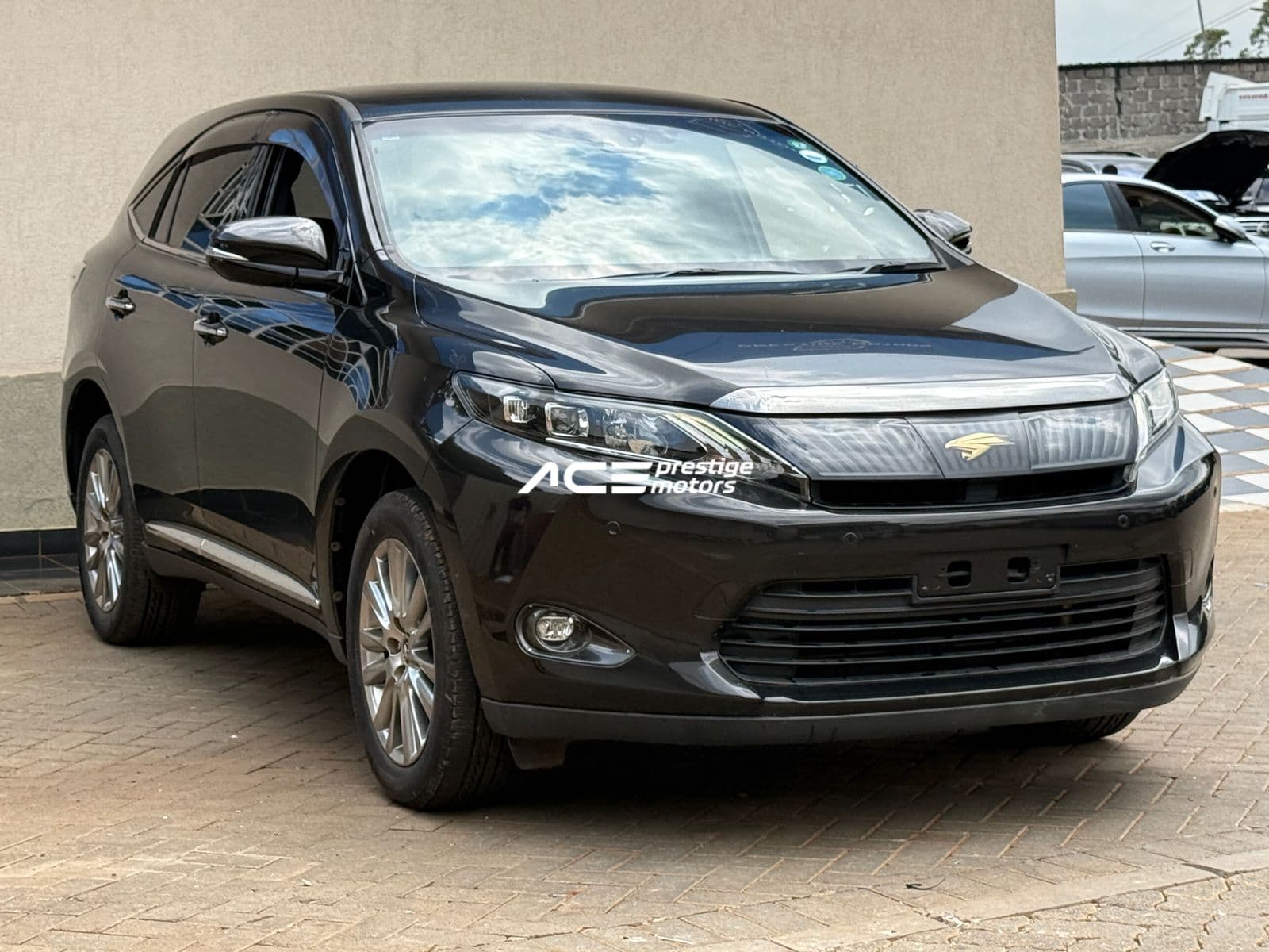 Image of Toyota Harrier  YOM - 2017