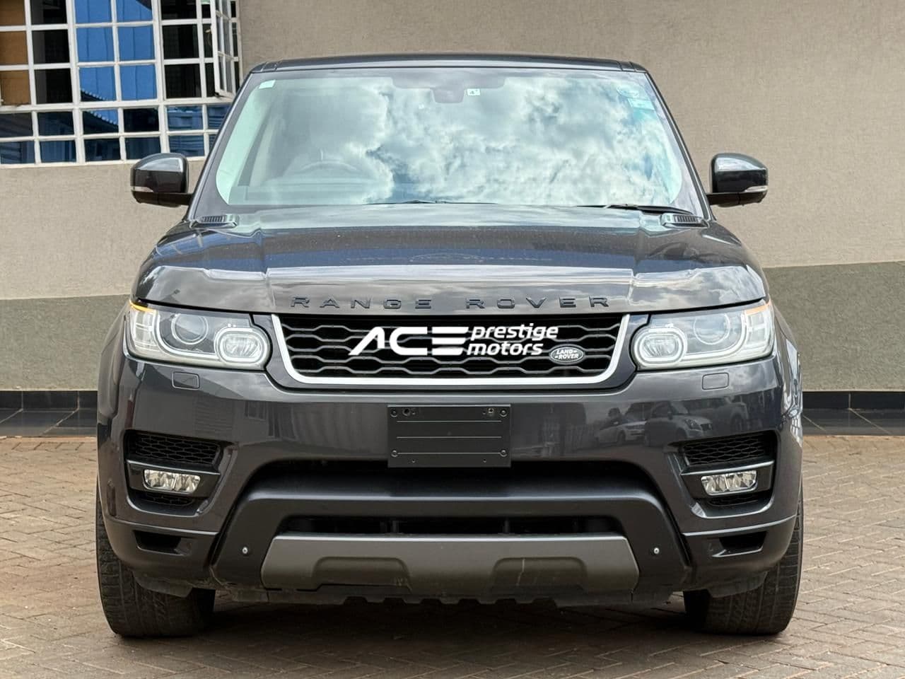 Image of Range Rover Sport  YOM - 2015