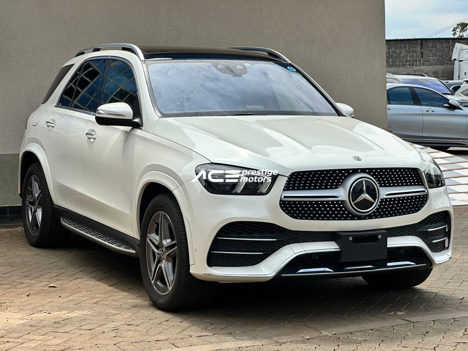 Image of Mercedes-Benz GLE400d  YOM - 2020