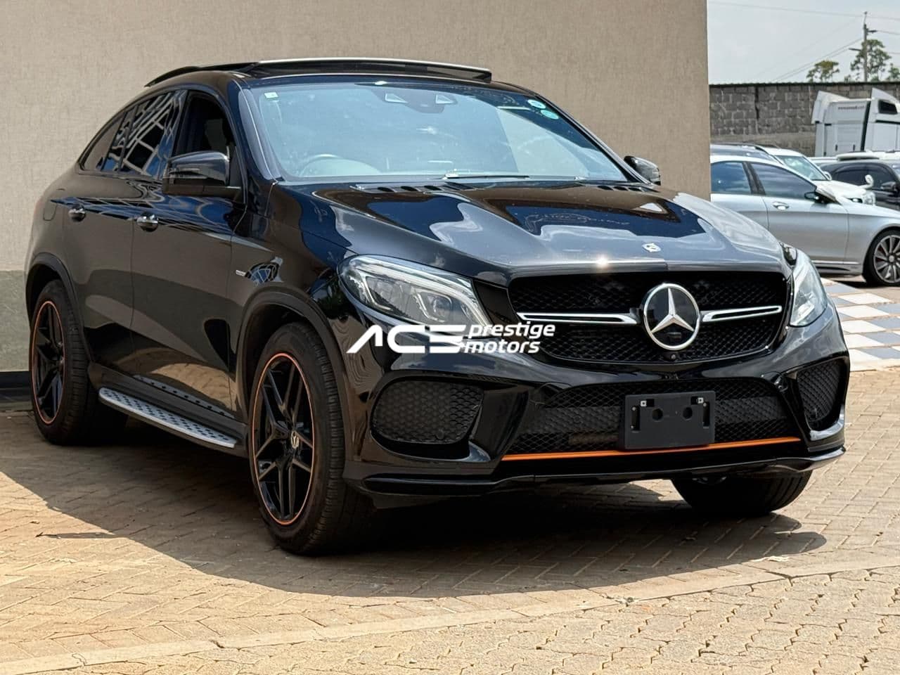 Image of Mercedes-Benz GLE 350d Orange Art Edition YOM - 2018