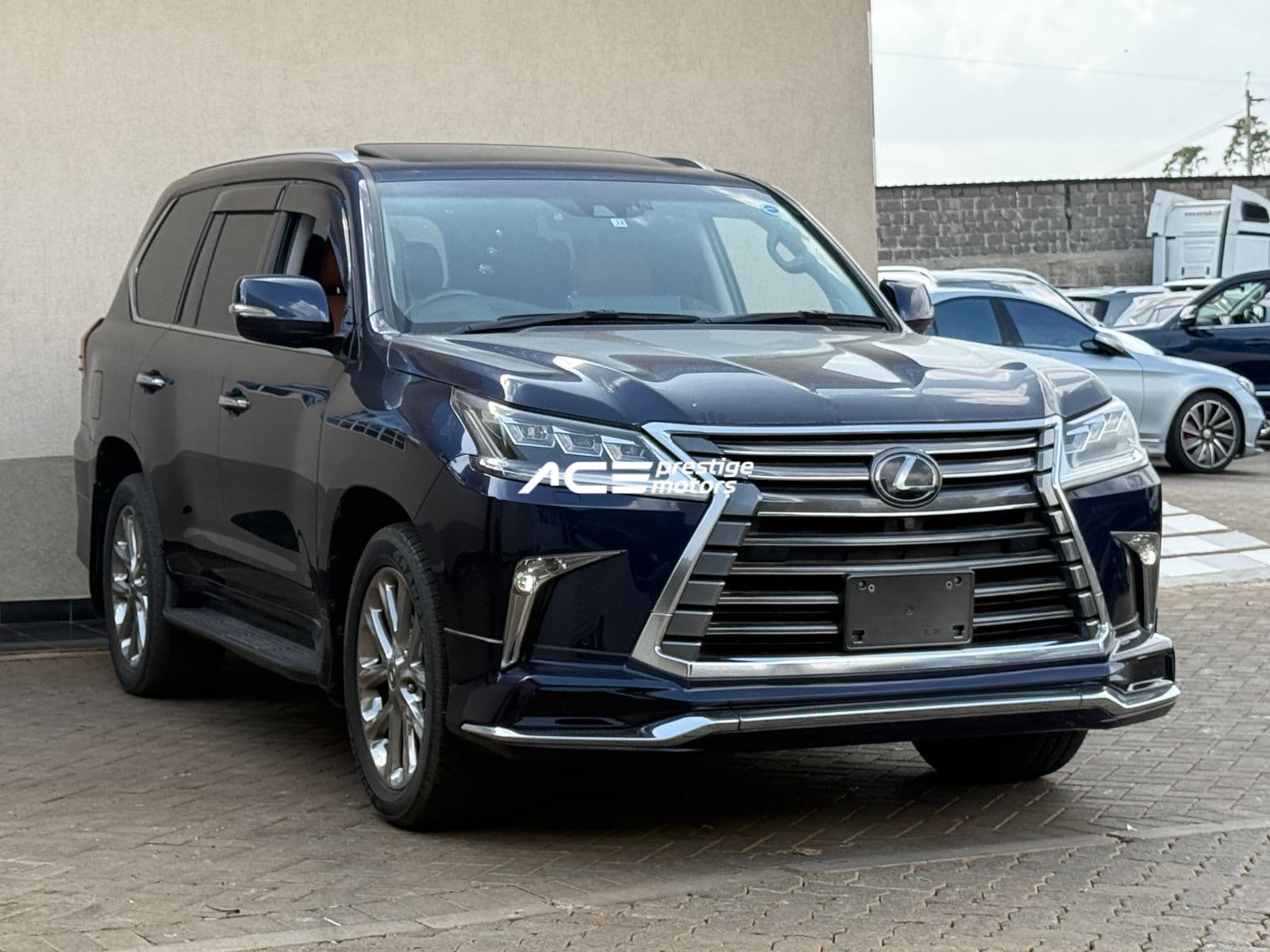 Image of Lexus LX570 YOM - 2017