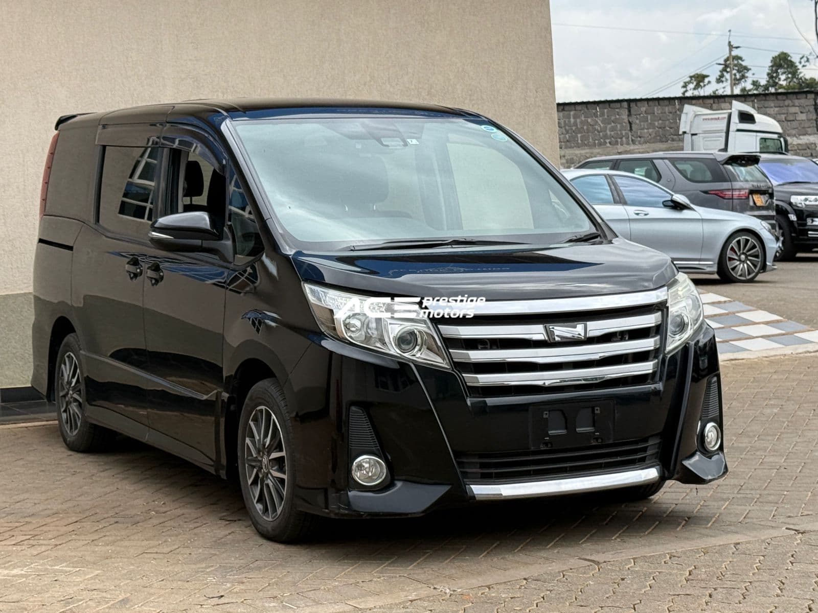 Image of Toyota Noah YOM - 2016