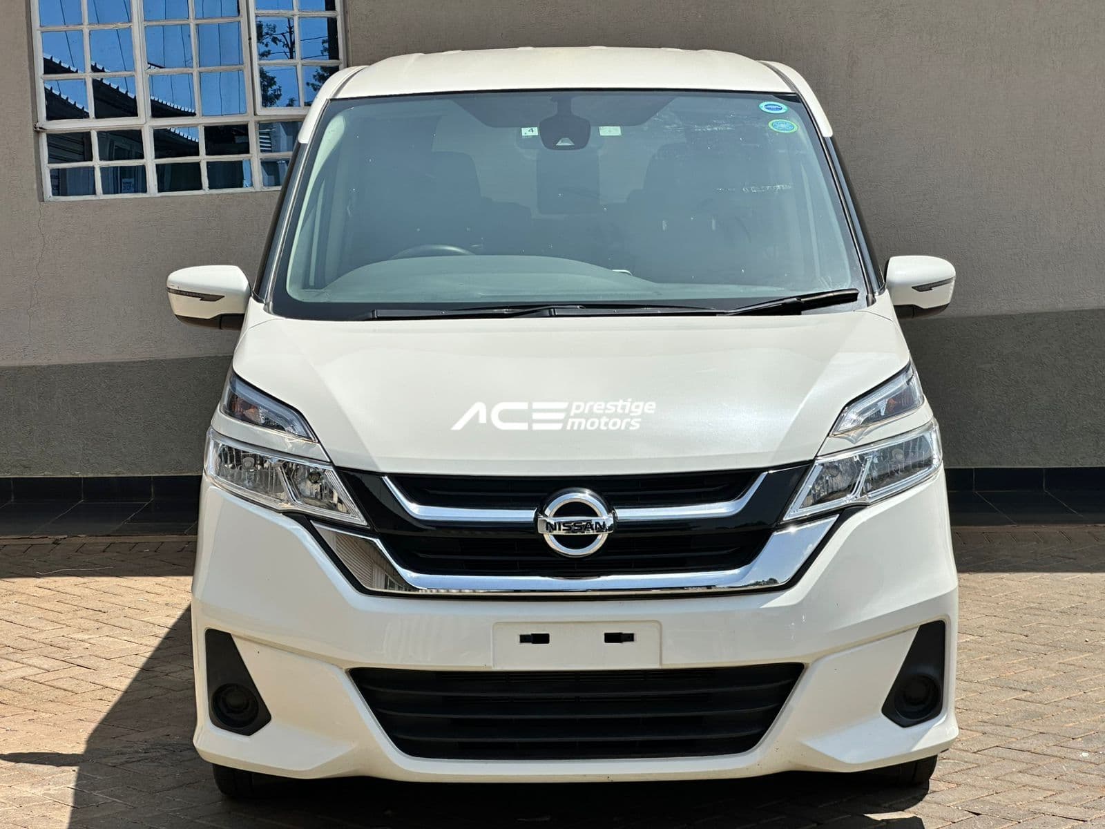 Image of Nissan Serena Hybrid  YOM - 2017