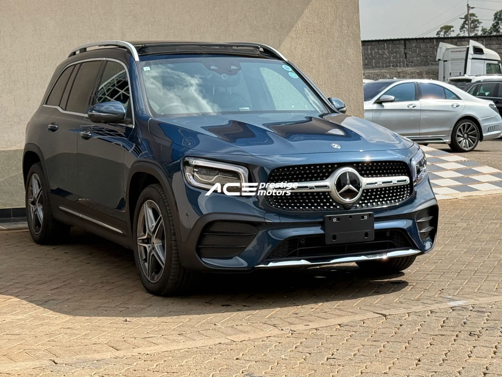 Image of Mercedes-Benz GLB200d YOM - 2020