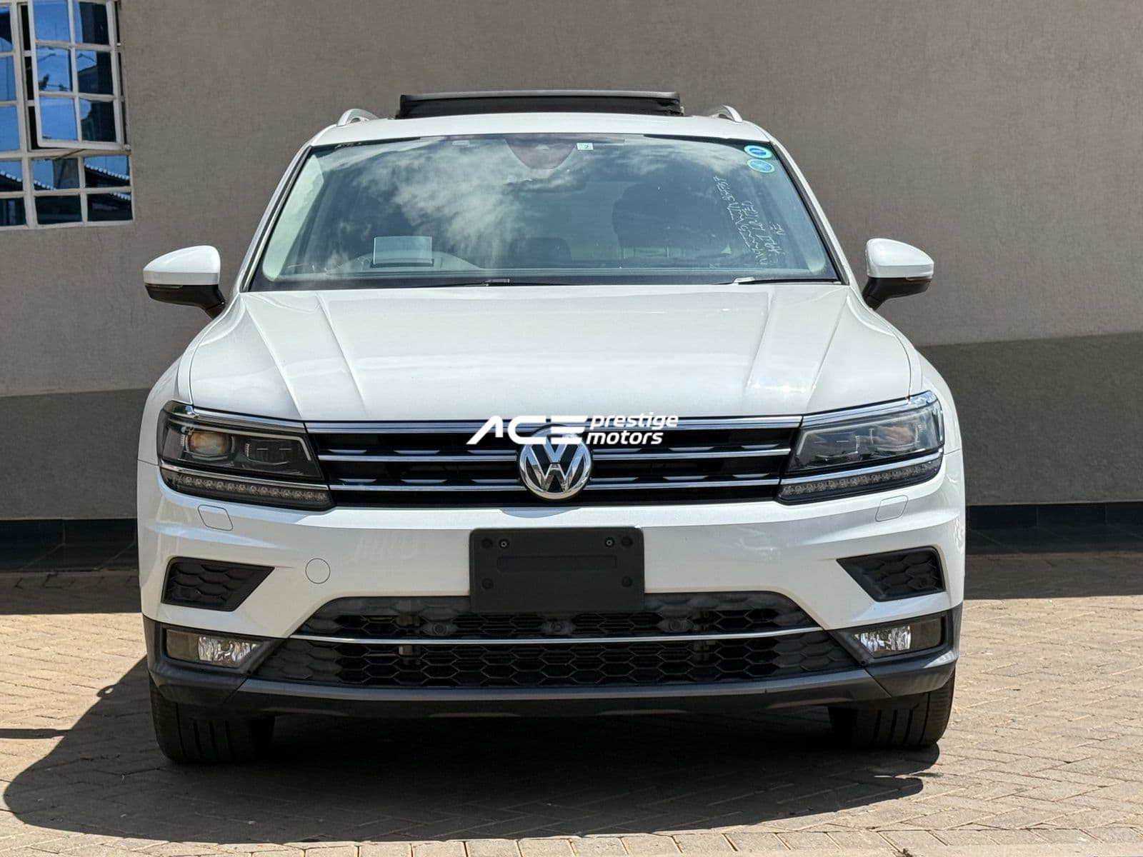 Image of Volkswagen Tiguan YOM - 2018