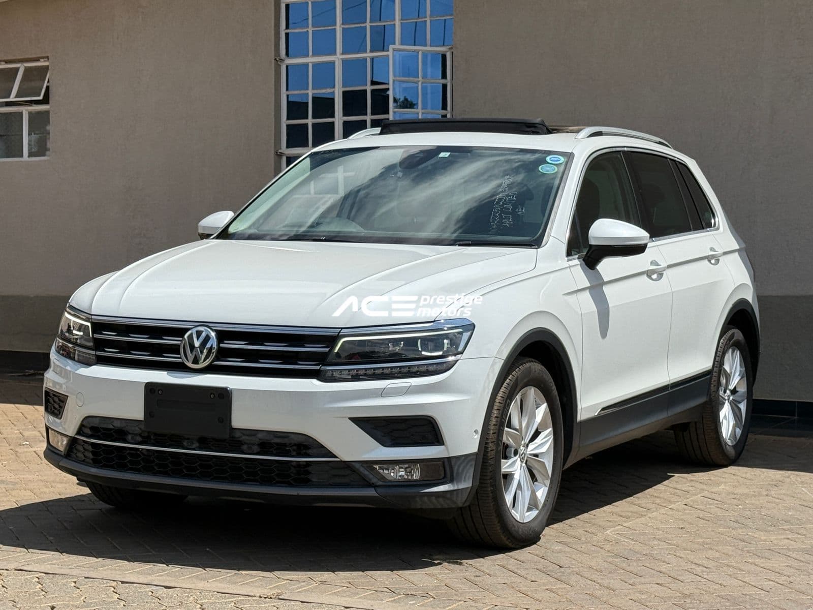 Image of Volkswagen Tiguan YOM - 2018