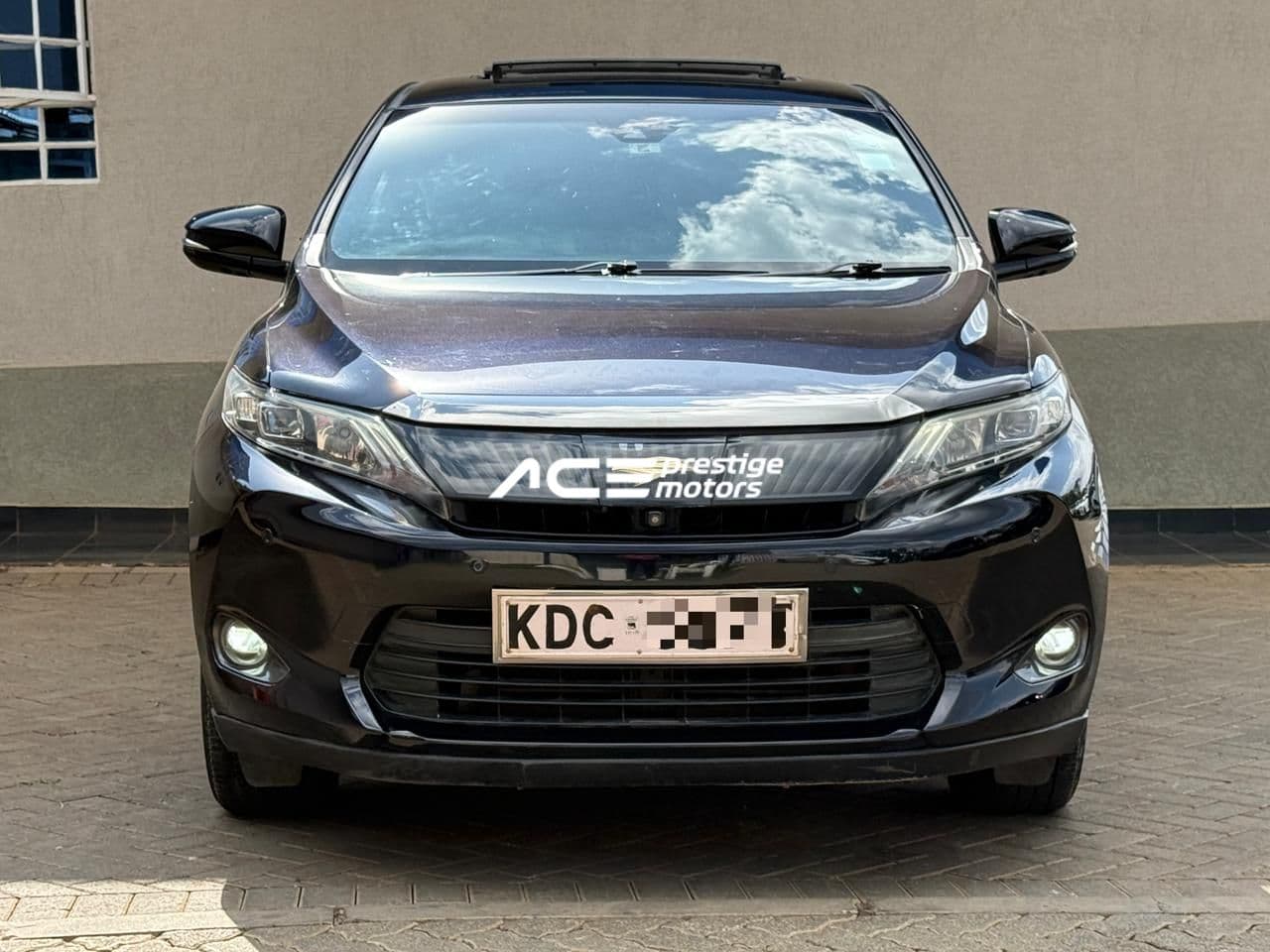 Image of Toyota Harrier YOM - 2014