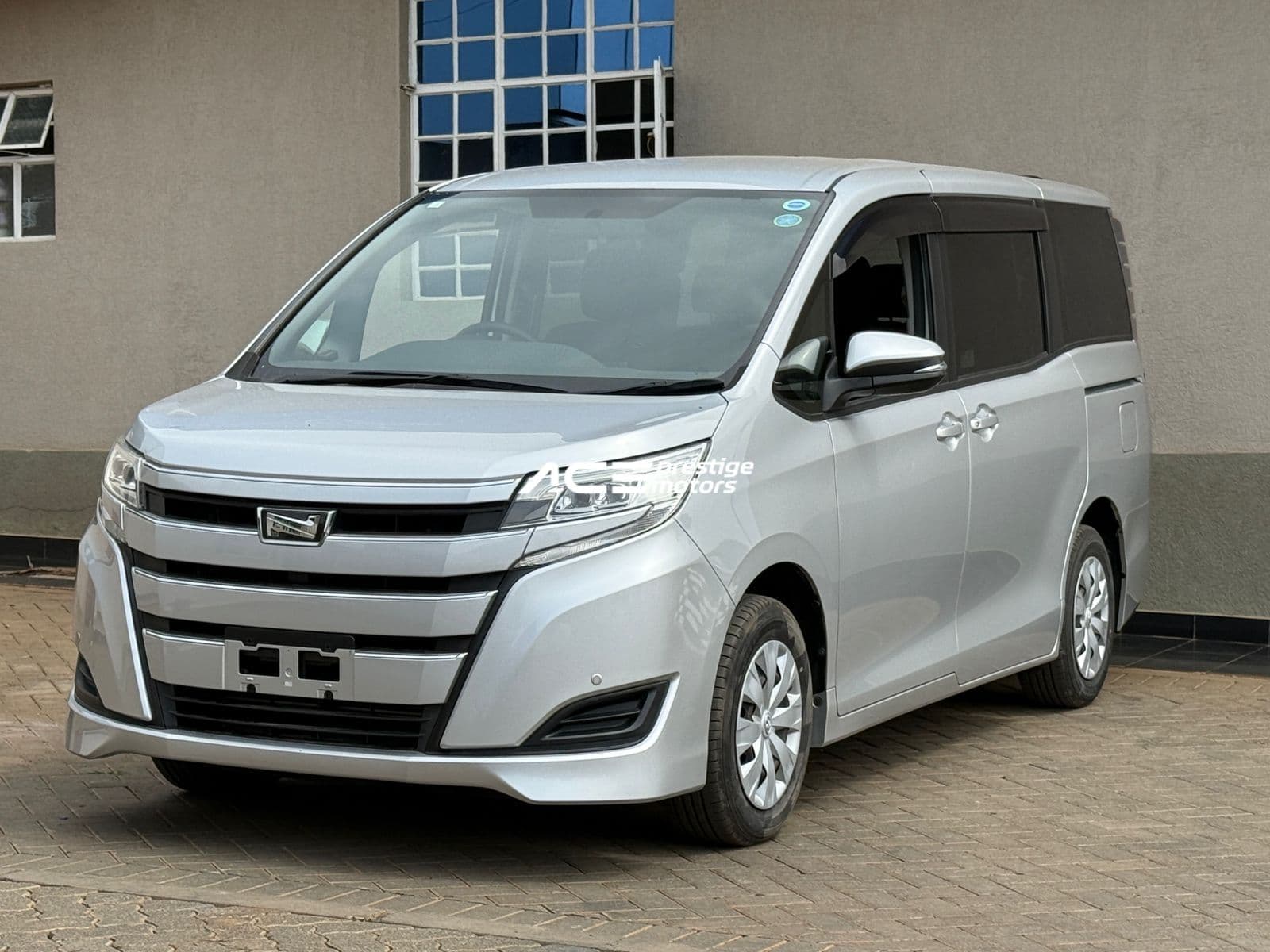 Image of  Toyota Noah YOM - 2018